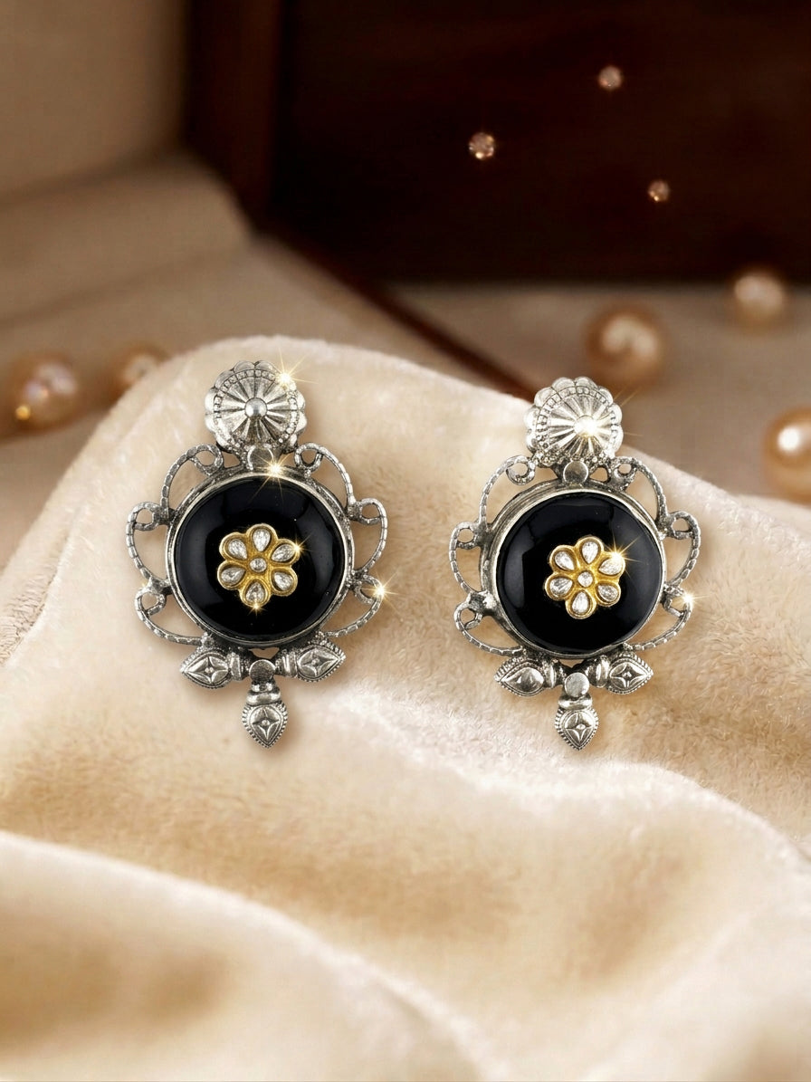 Rich Contrast Studs