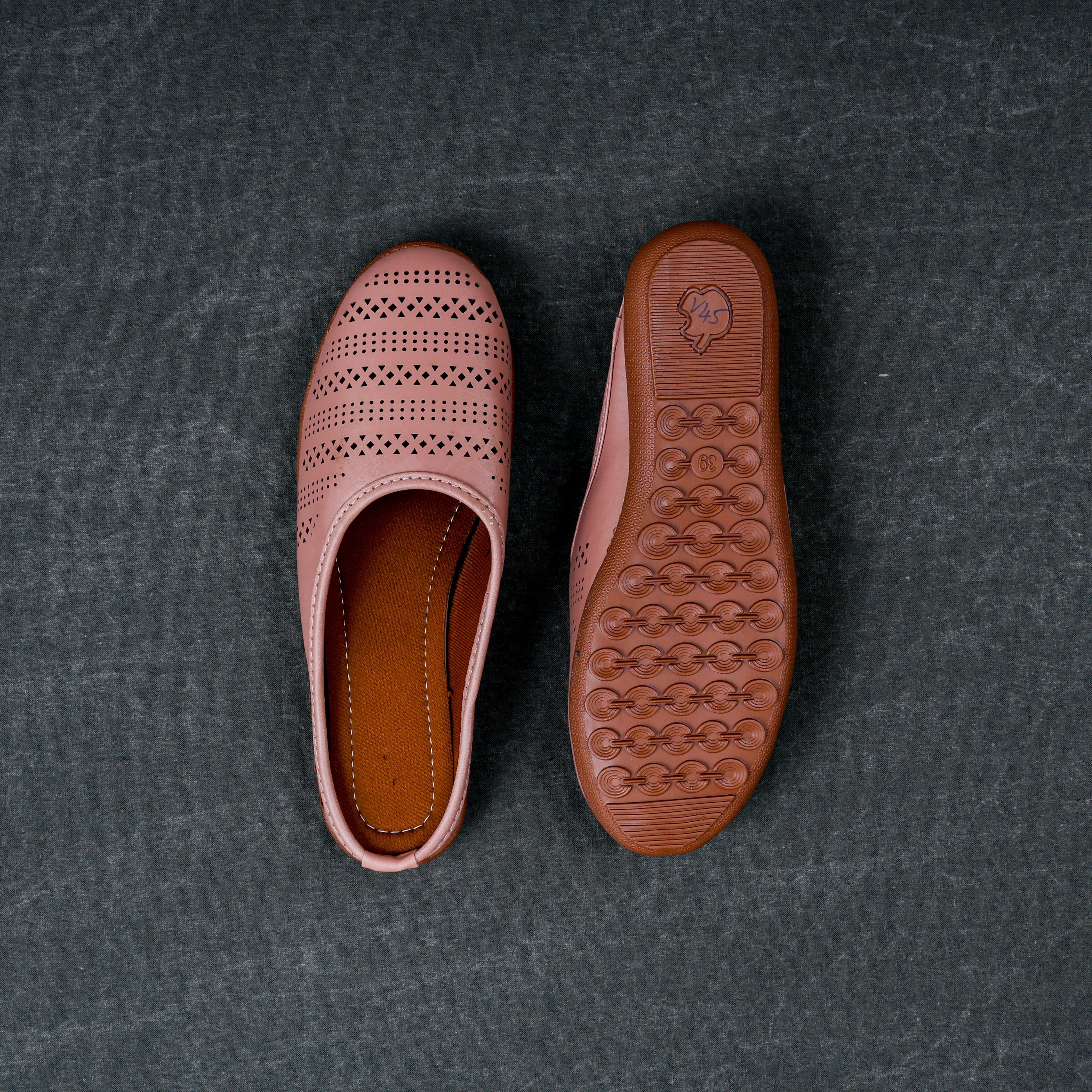 Peach Textured Rexine Jutti Mules