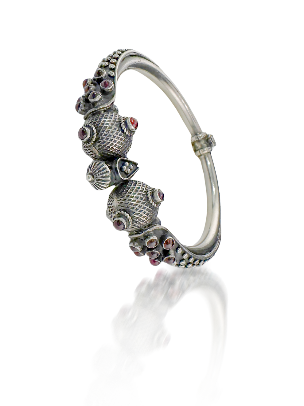 Artistry Curve Bangle