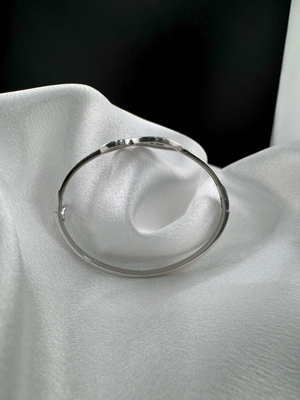 Delicate Brilliance Bracelet