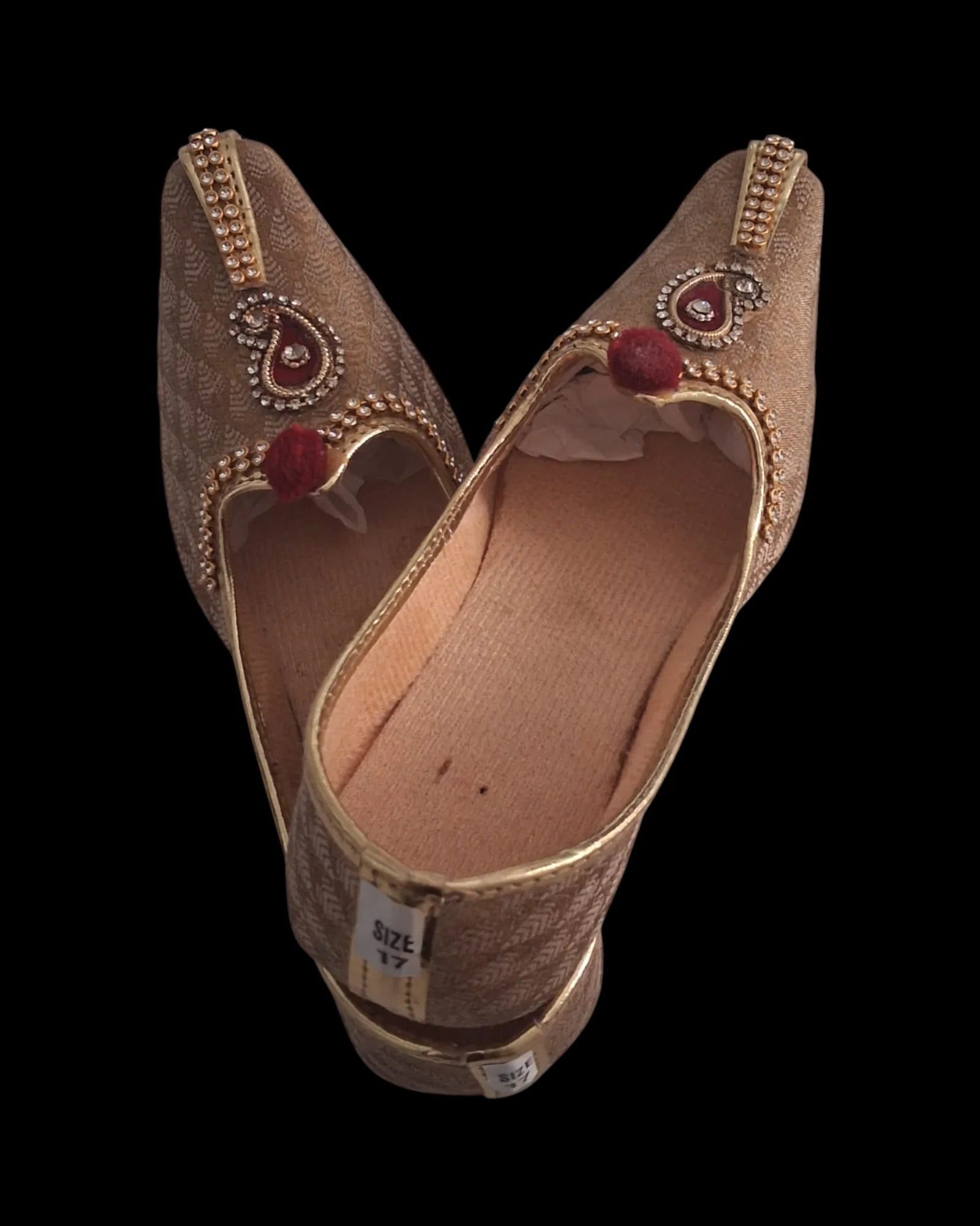 Gold Textured Pointed Mojari