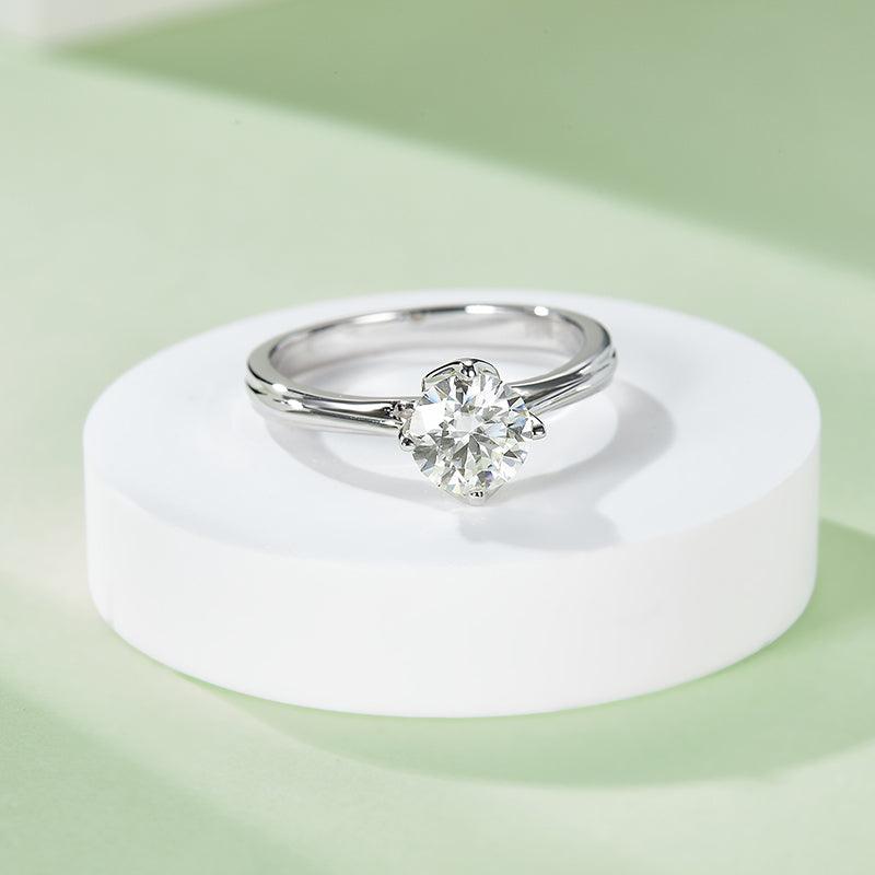 Celestial Sparkle Moissanite Delight Ring - Dyulokha