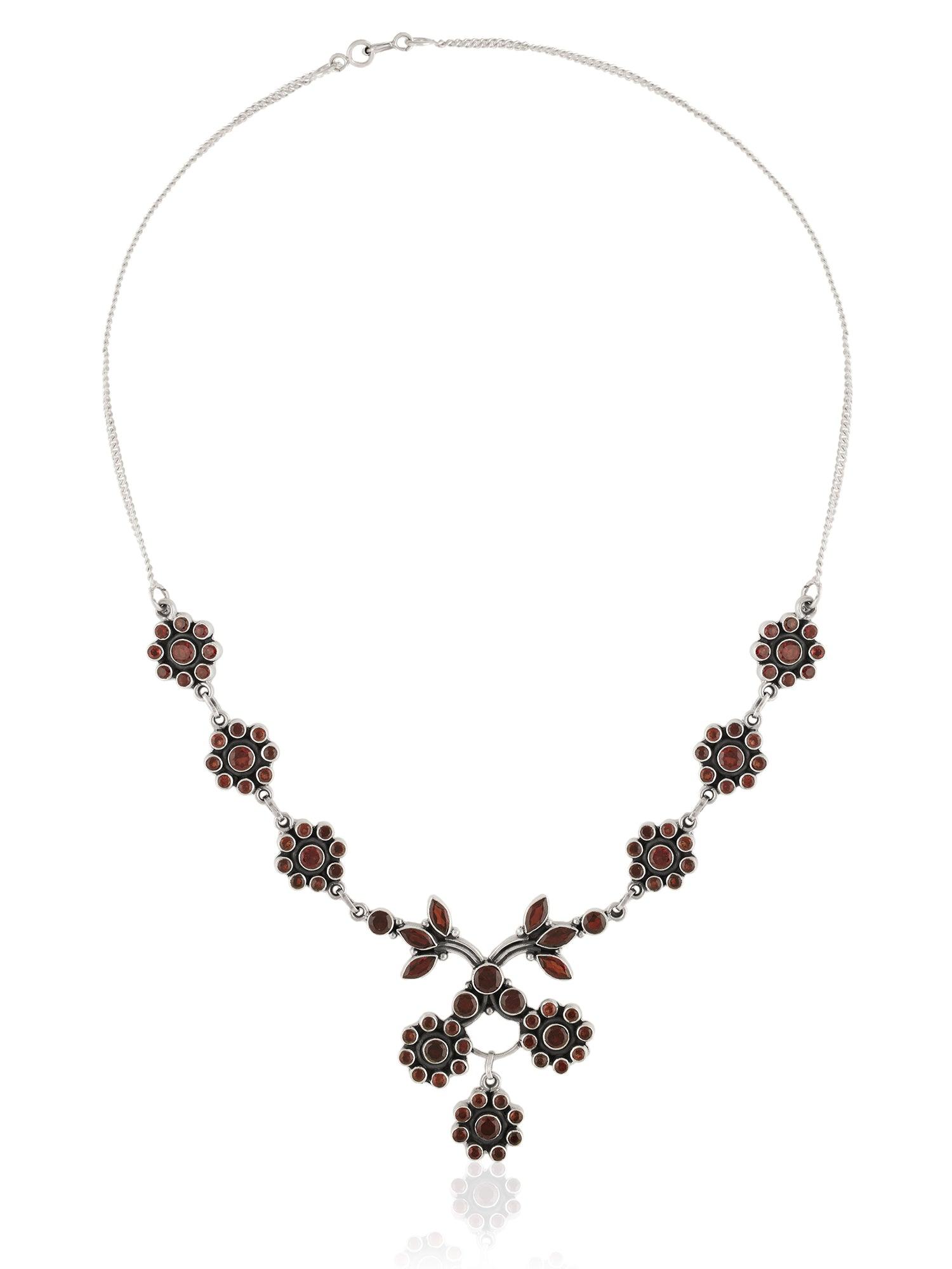 Petal Perfection Flowery Garnet Necklace - Dyulokha