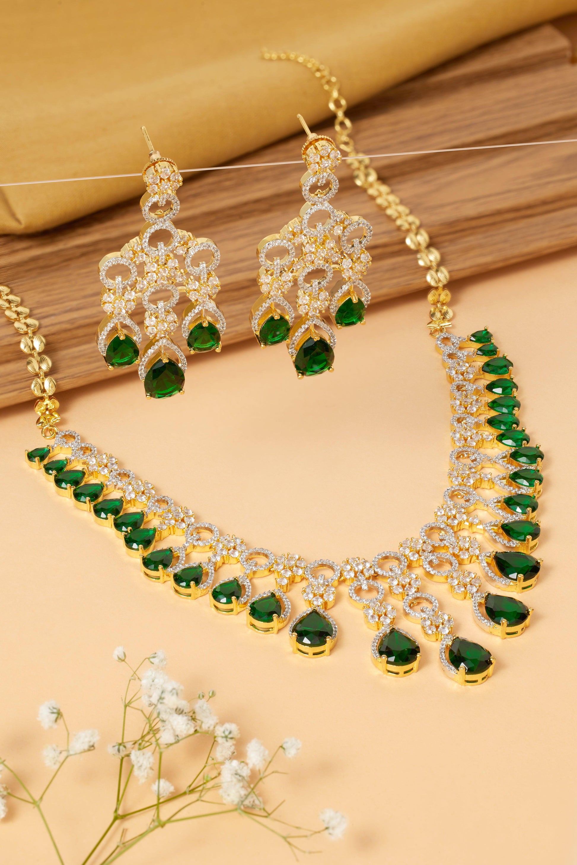 Emerald Elysium Necklace Set - Dyulokha