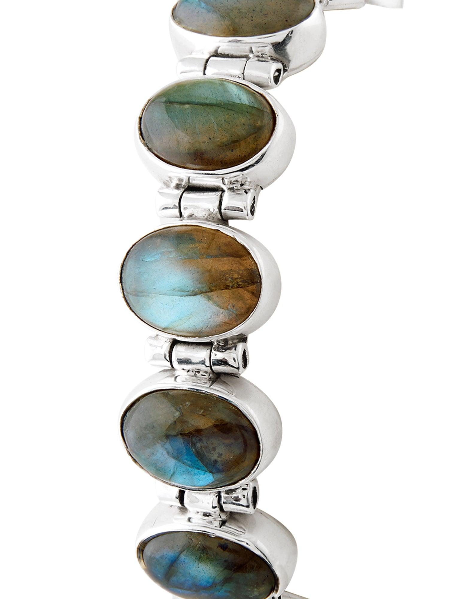 Enchanting Labradorite Bracelet - Dyulokha