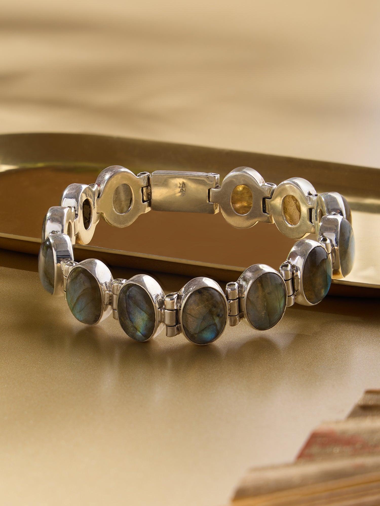 Enchanting Labradorite Bracelet - Dyulokha