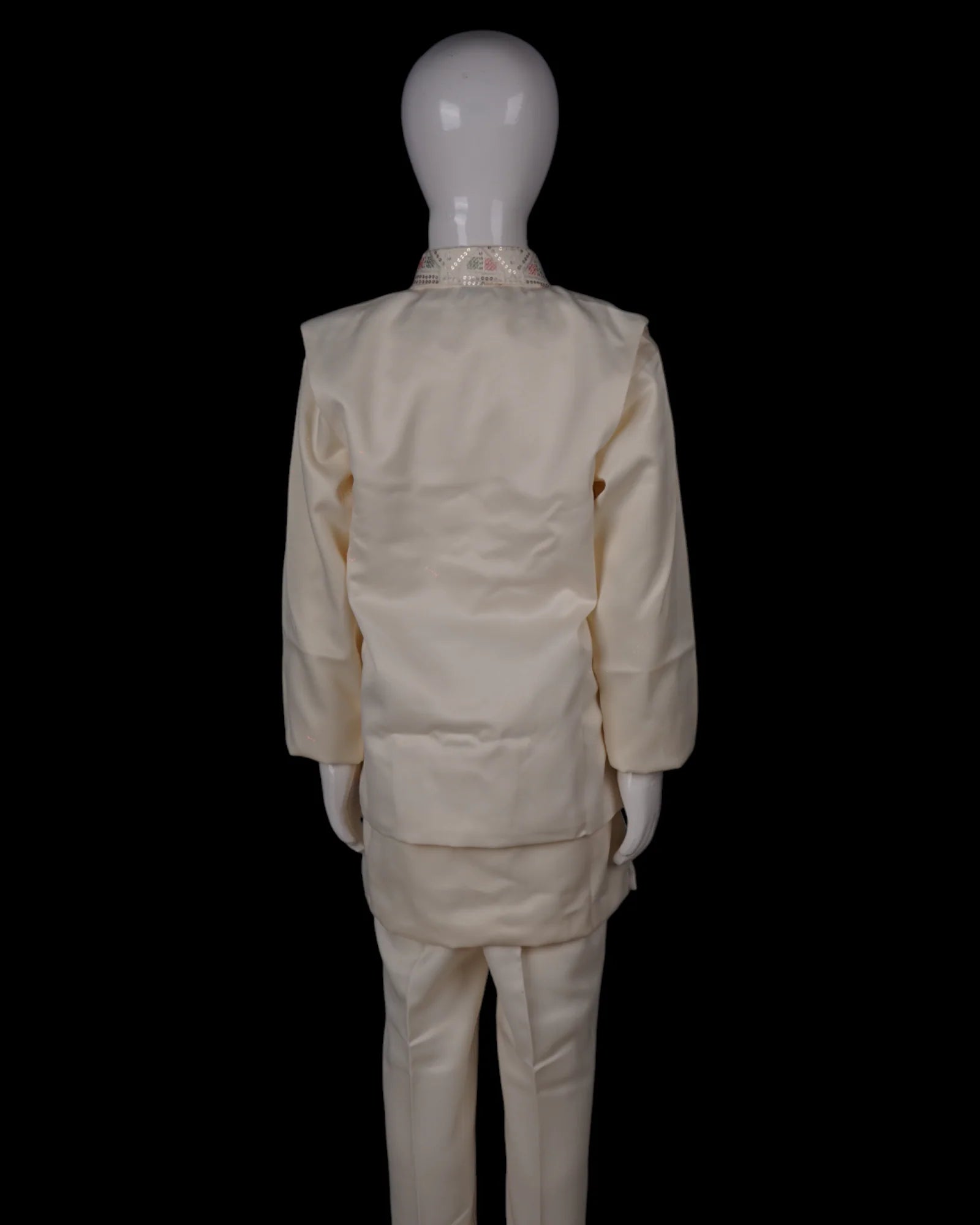 Unveil charm at your engagement in our Modi Suits