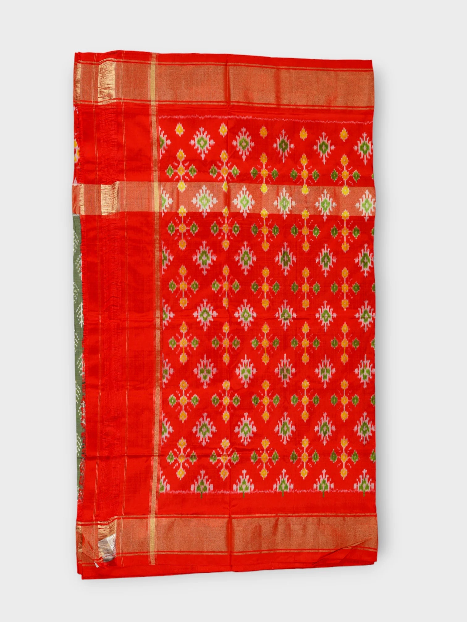 Green Handcrafted Pochampally Silk Saree