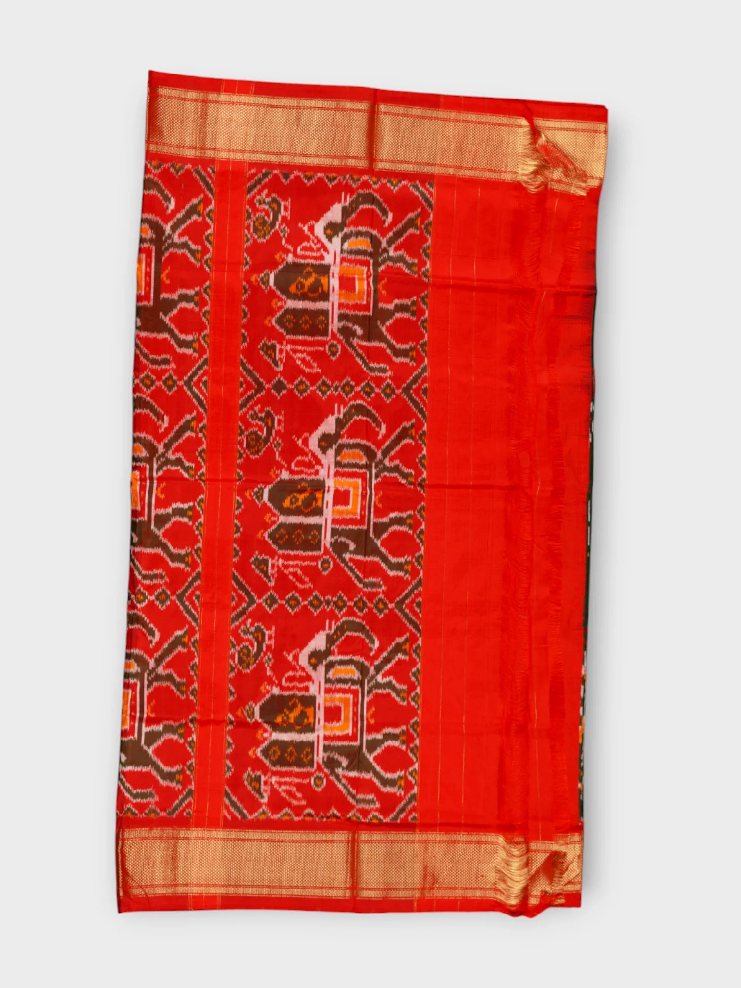 Bottle Green Pochampally Silk Animal Print Saree