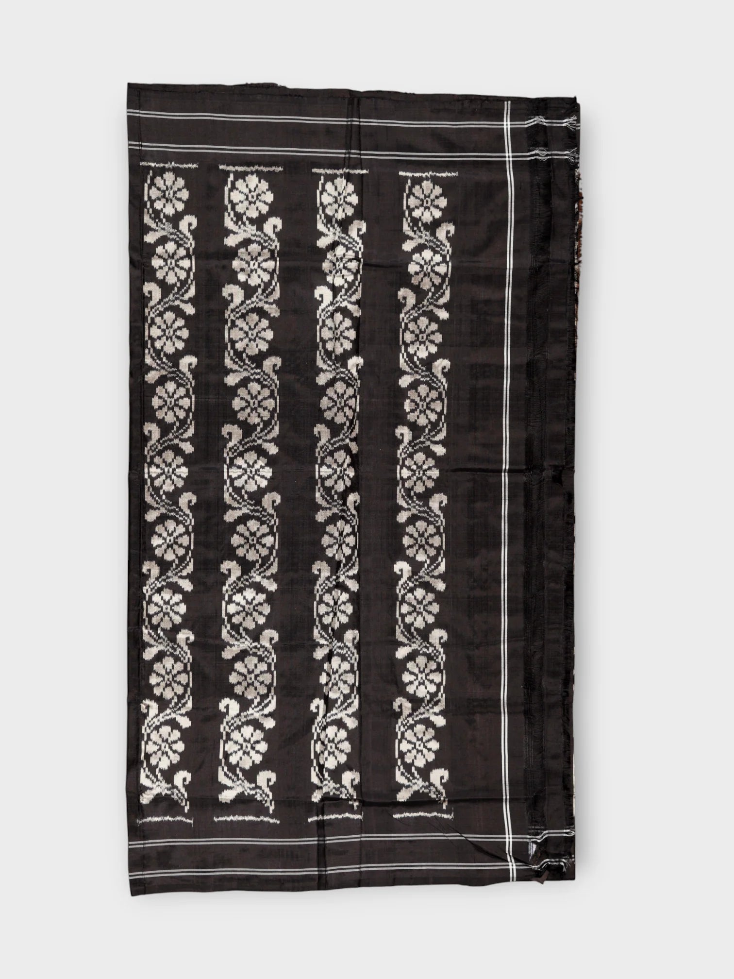 Silver Handloom Pochampally Silk Woven Saree