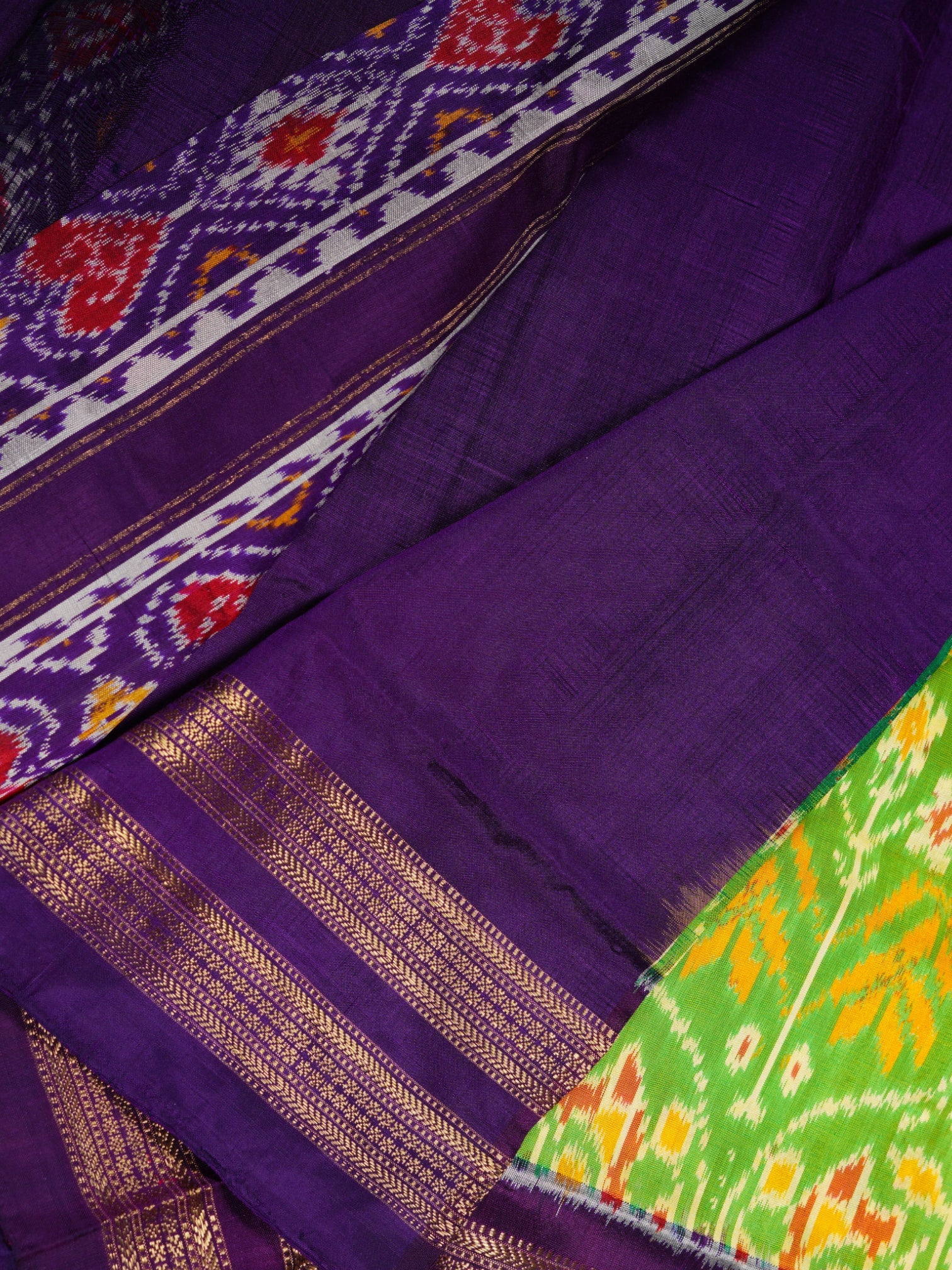 Parrot Green Pochampally Silk Woven Saree