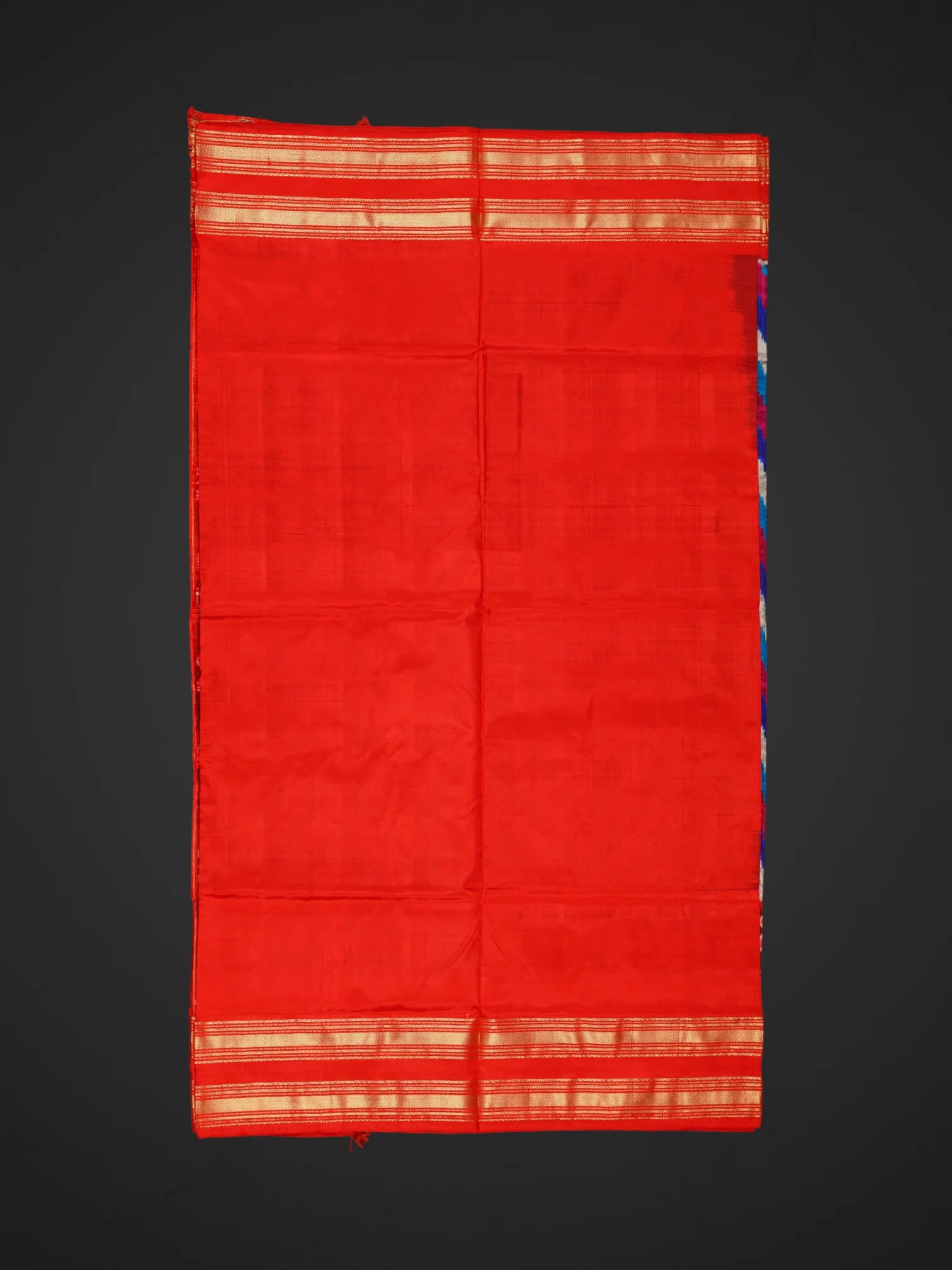 Zigzag Pattern Pochampally Silk Saree