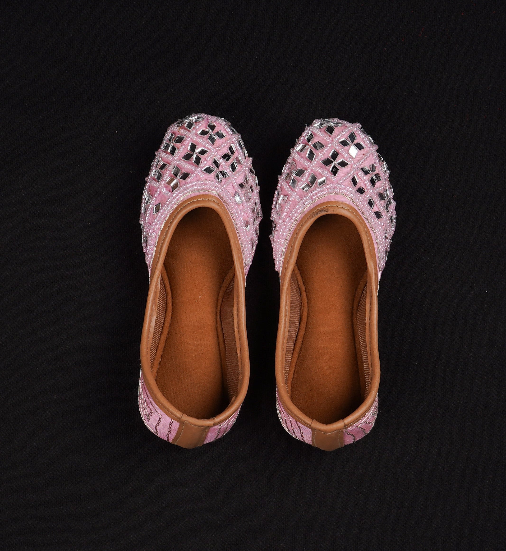 Pink Fabric Round Toe Jutti
