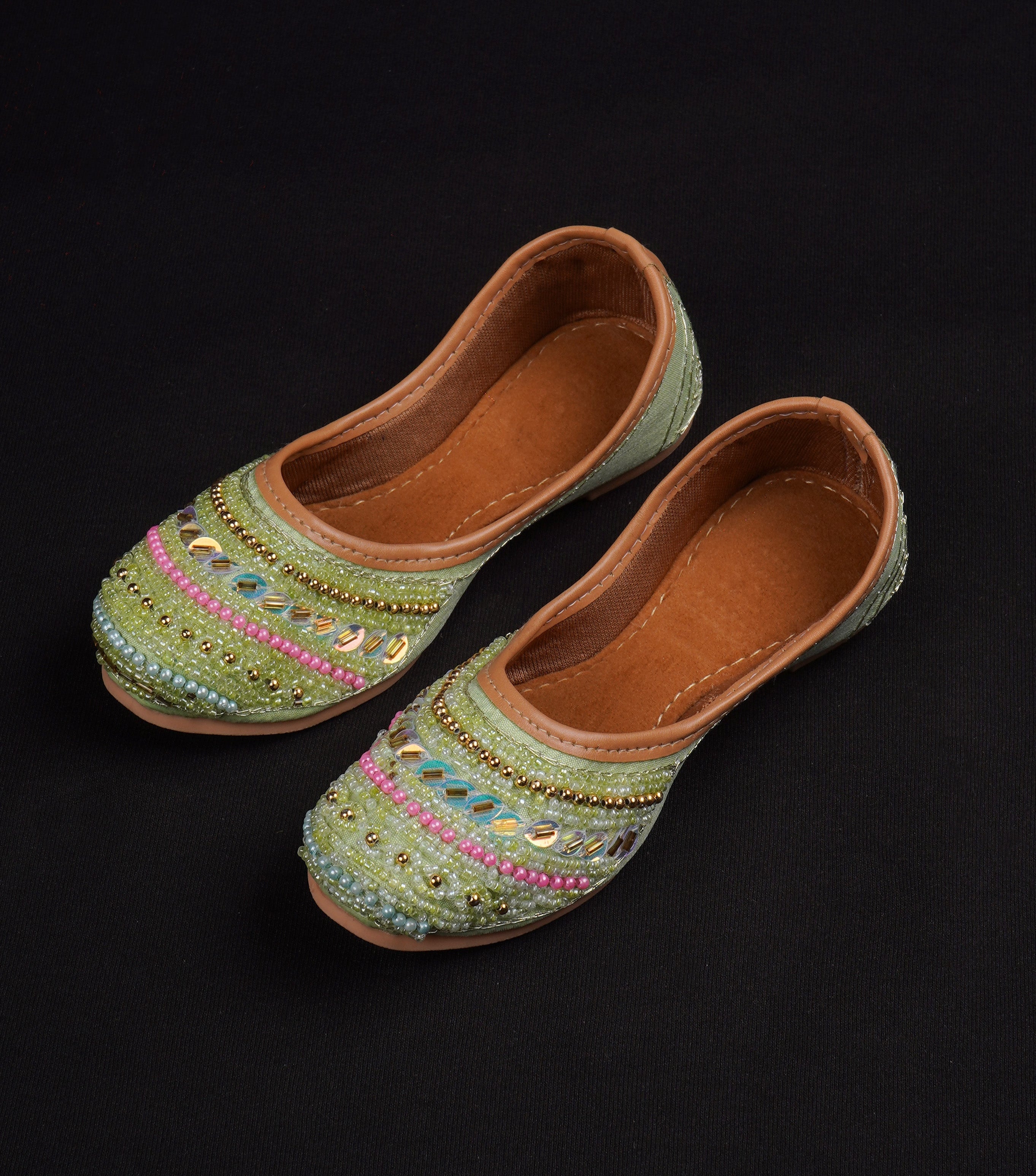 Light Green Textured Handcrafted Jutti