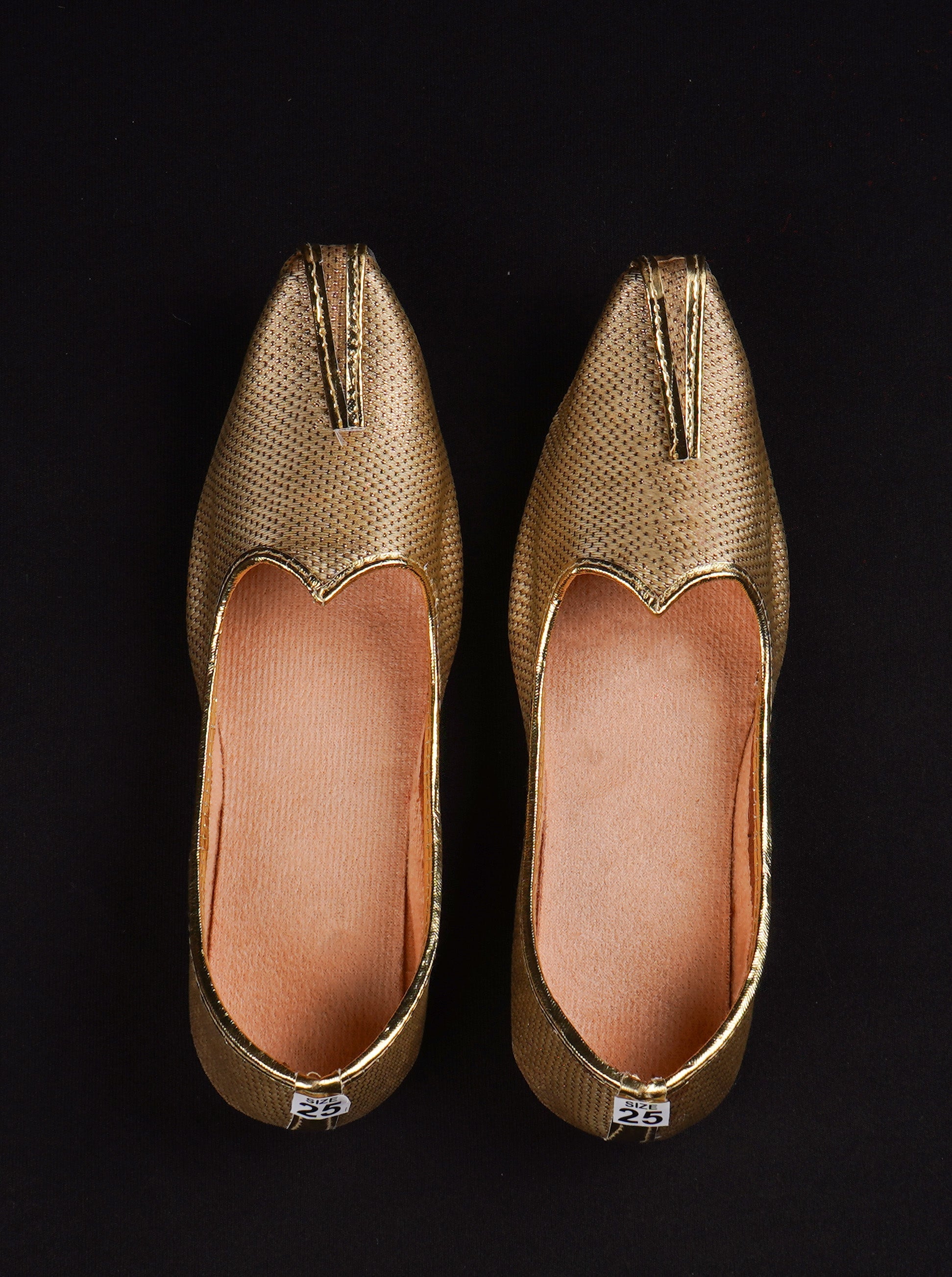 Gold Textured Heritage Pointed Mojari Shoes