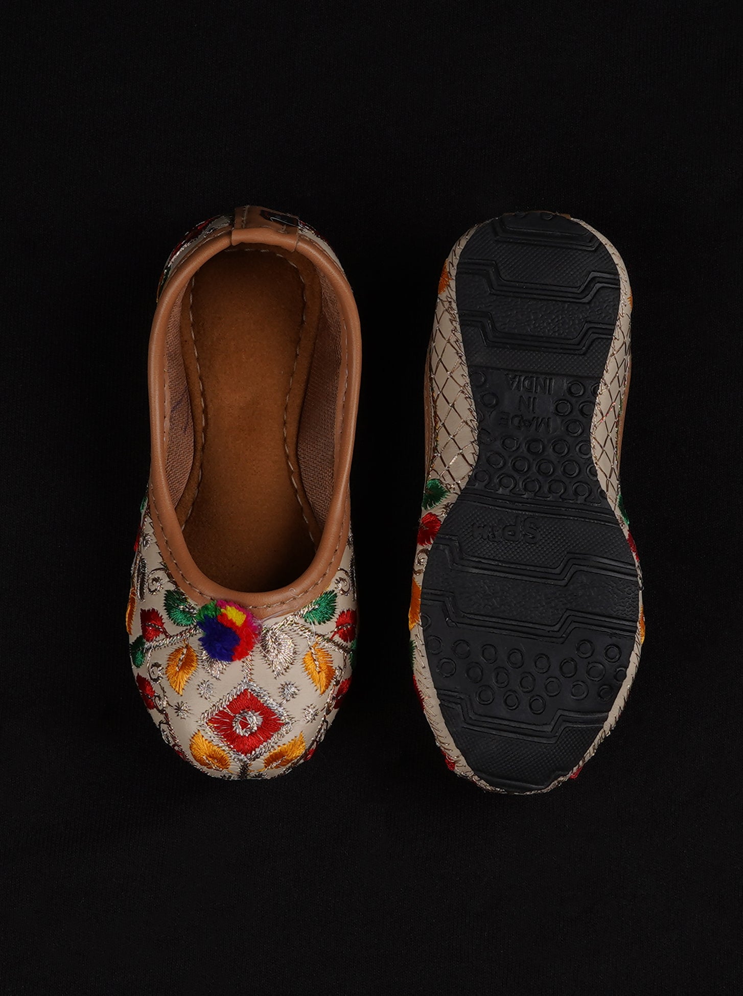 Cream Artisan Comfortable Jutti