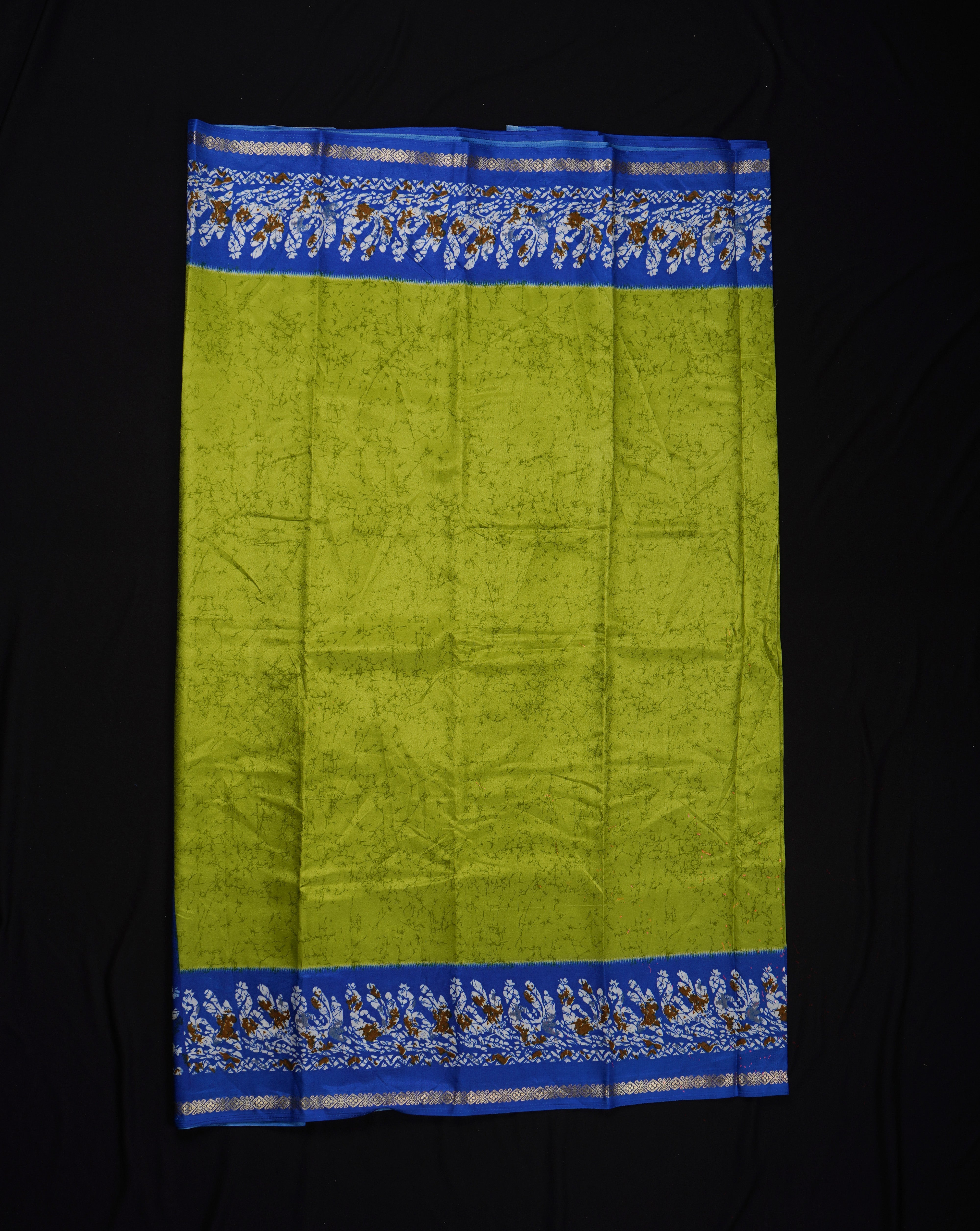Parrot Green Crepe Saree Artistry for Every Celebration