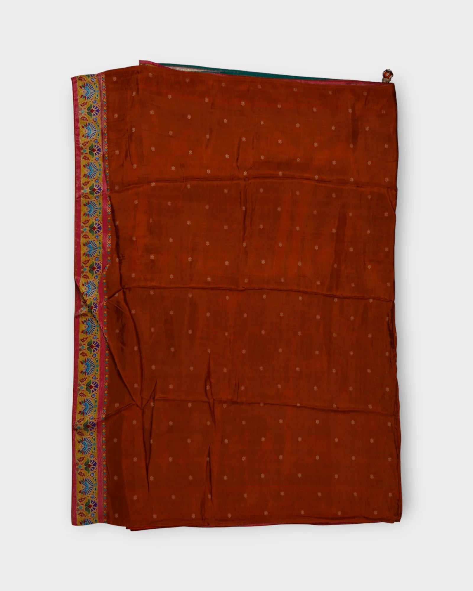 Vibrant Dola Silk Saree Artistry in Brown Hues