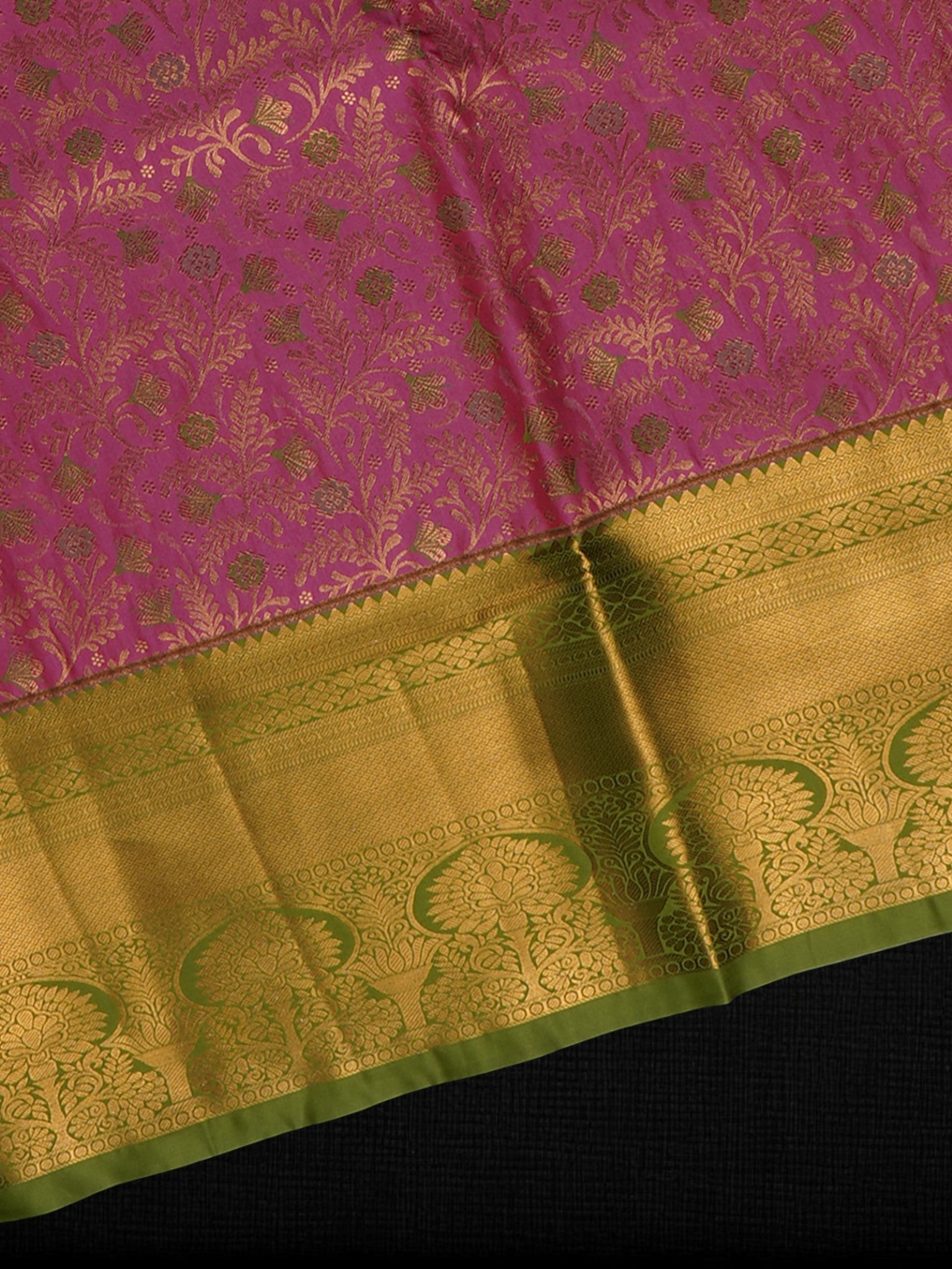 Pink Handloom Floral Printed Cotton Saree