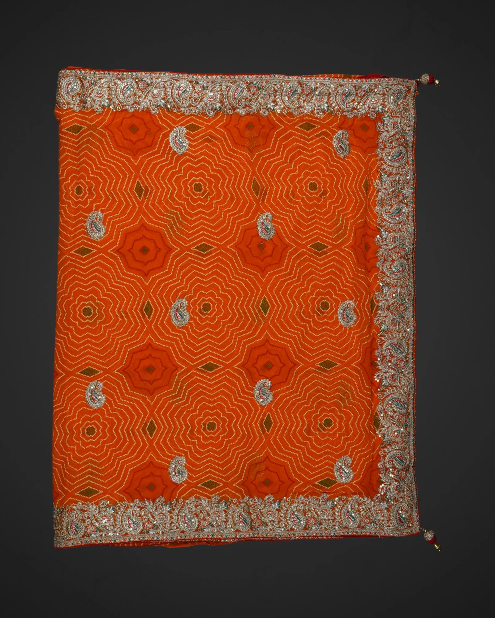 Geometric Bandhani Saree With Gold Accents