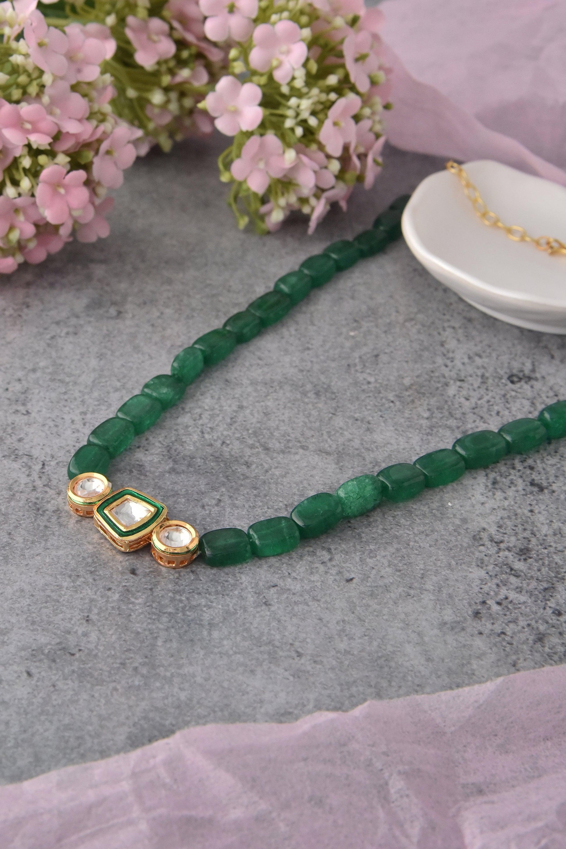 Enchanted Emerald Kundan Necklace - Dyulokha