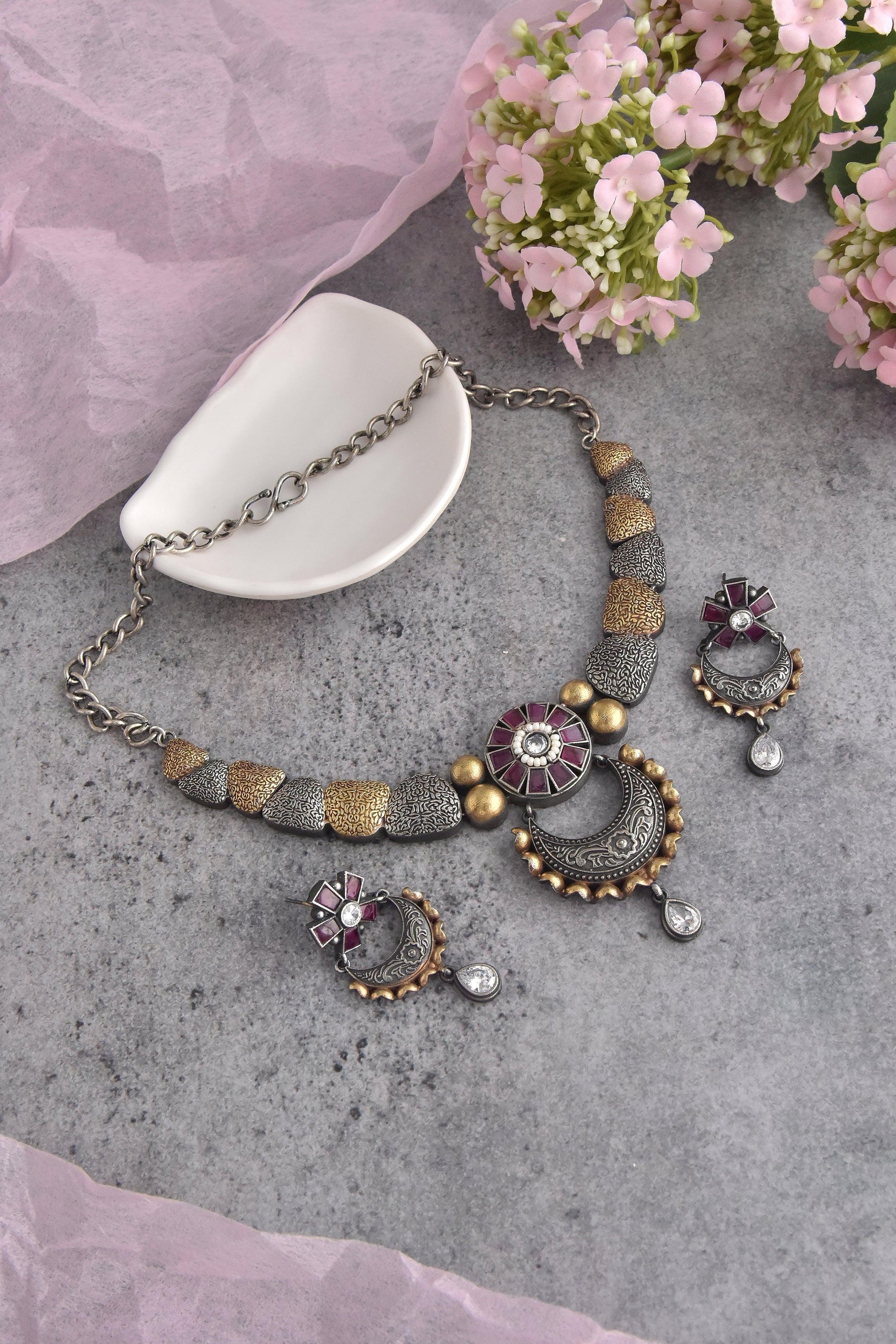 Amethyst Aura Rhodium Necklace Ensemble - Dyulokha