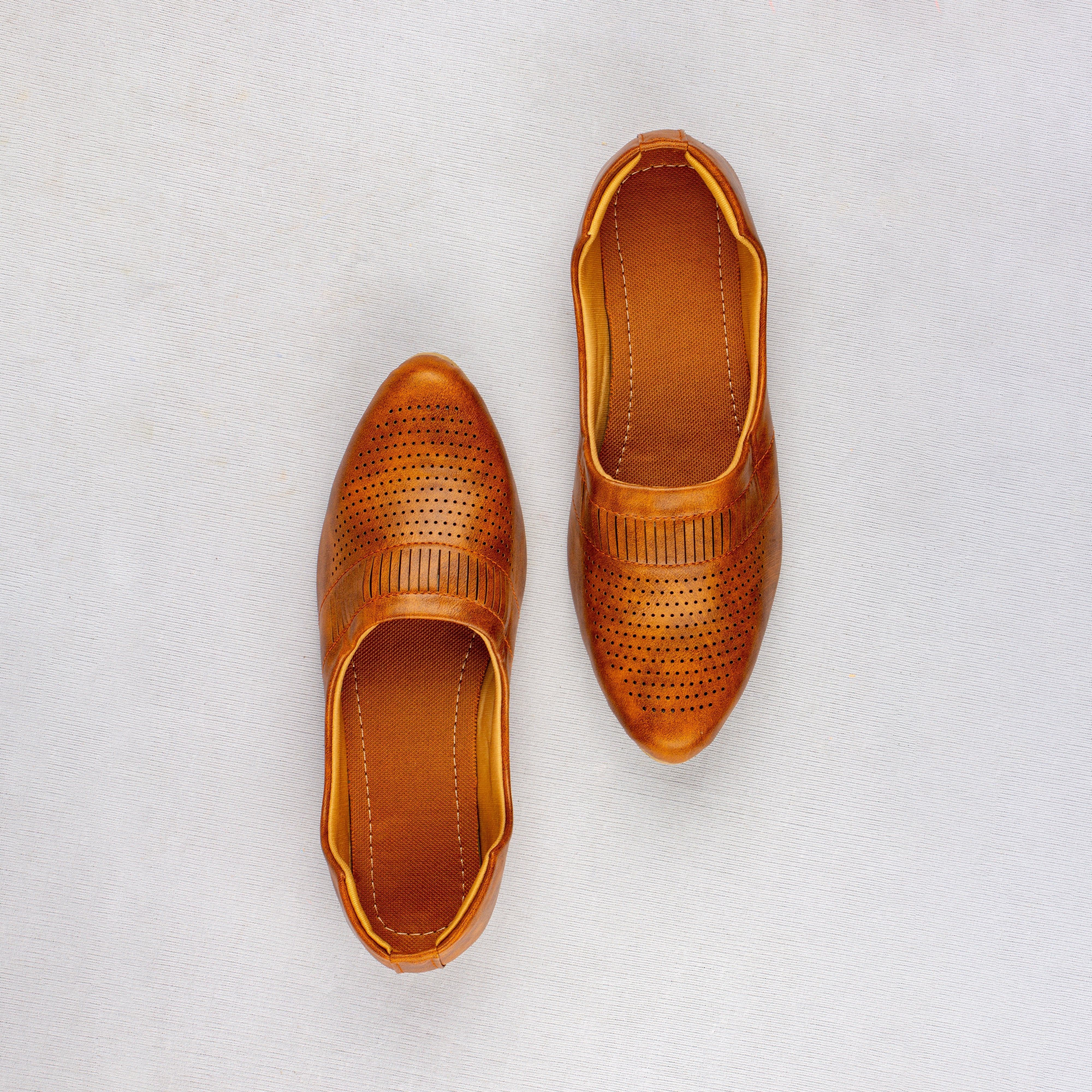 Dark Brown Almond Leather Mojari