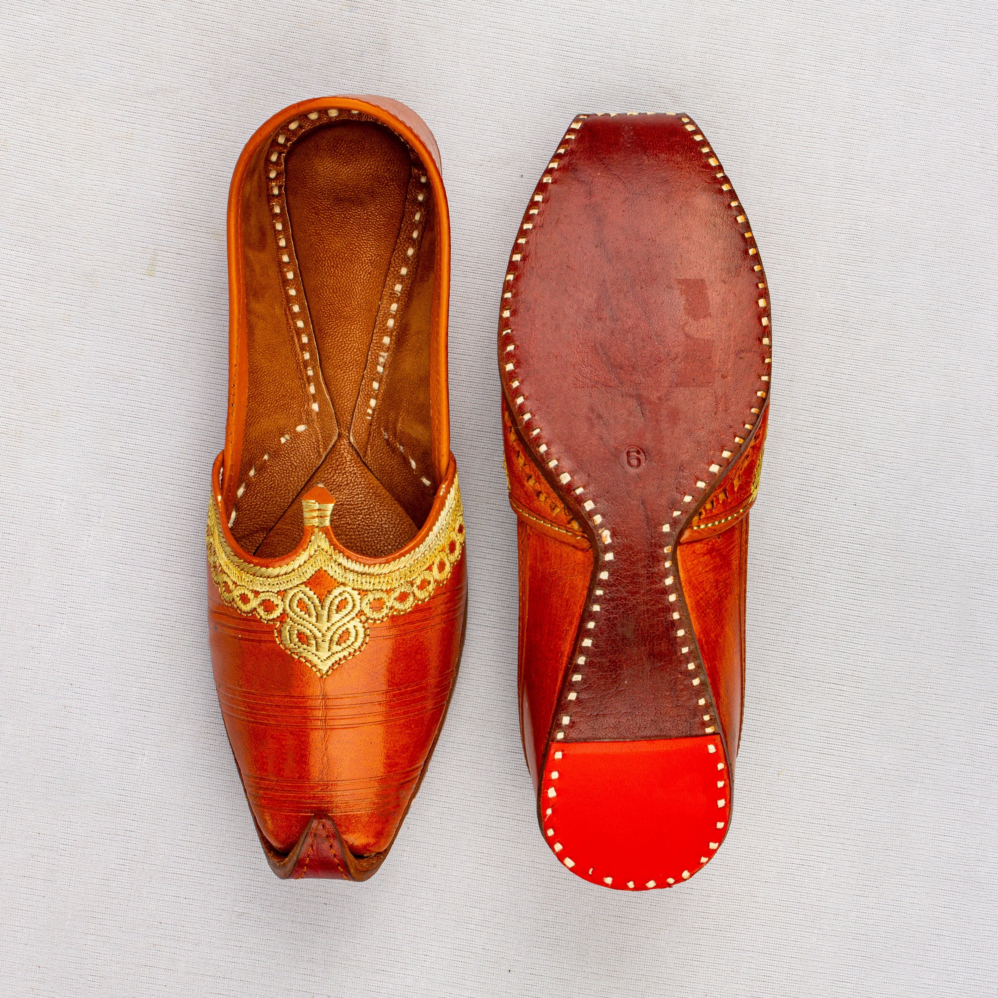Brown Artisan Pointed Mojari