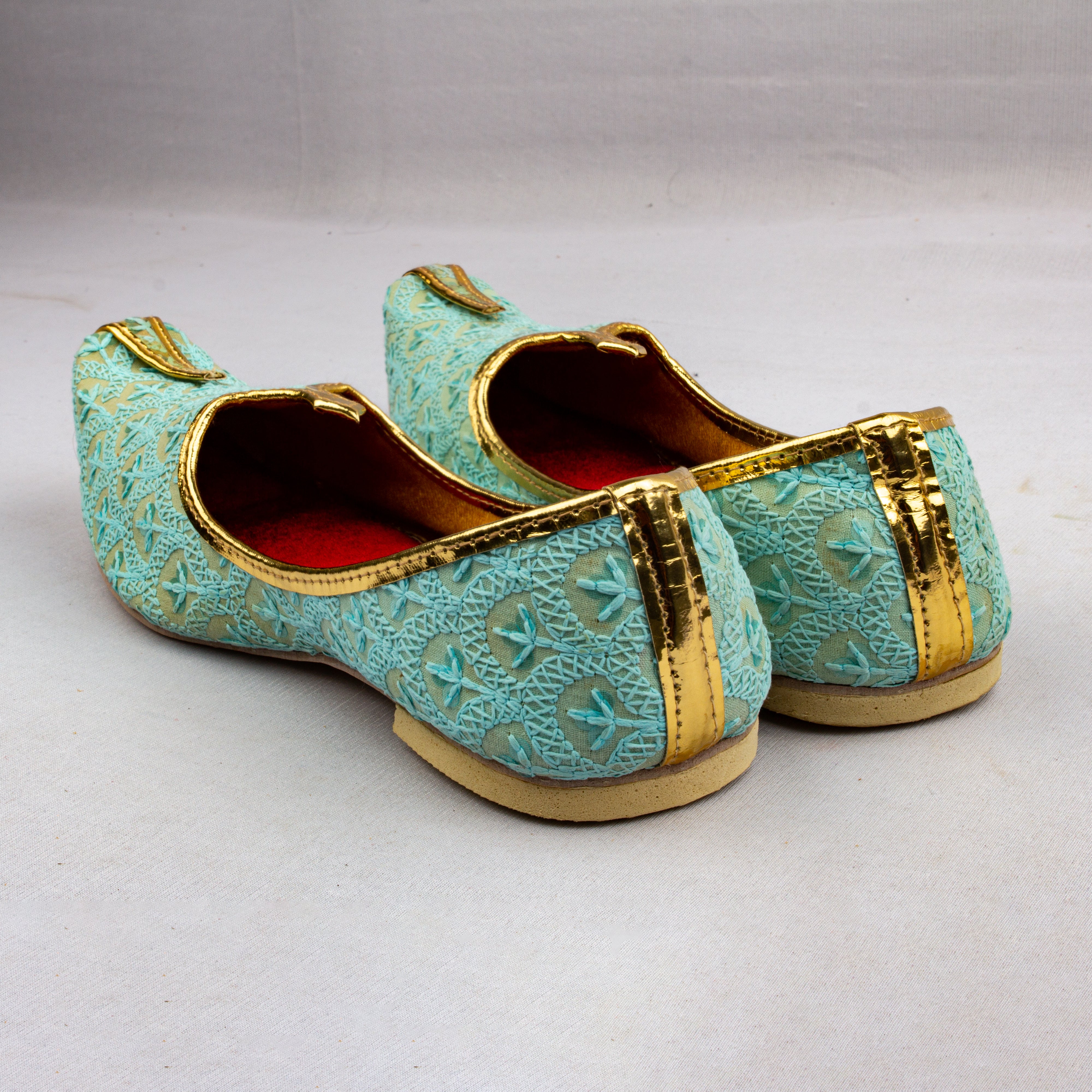 Firozi Handcrafted Pointed Mojari