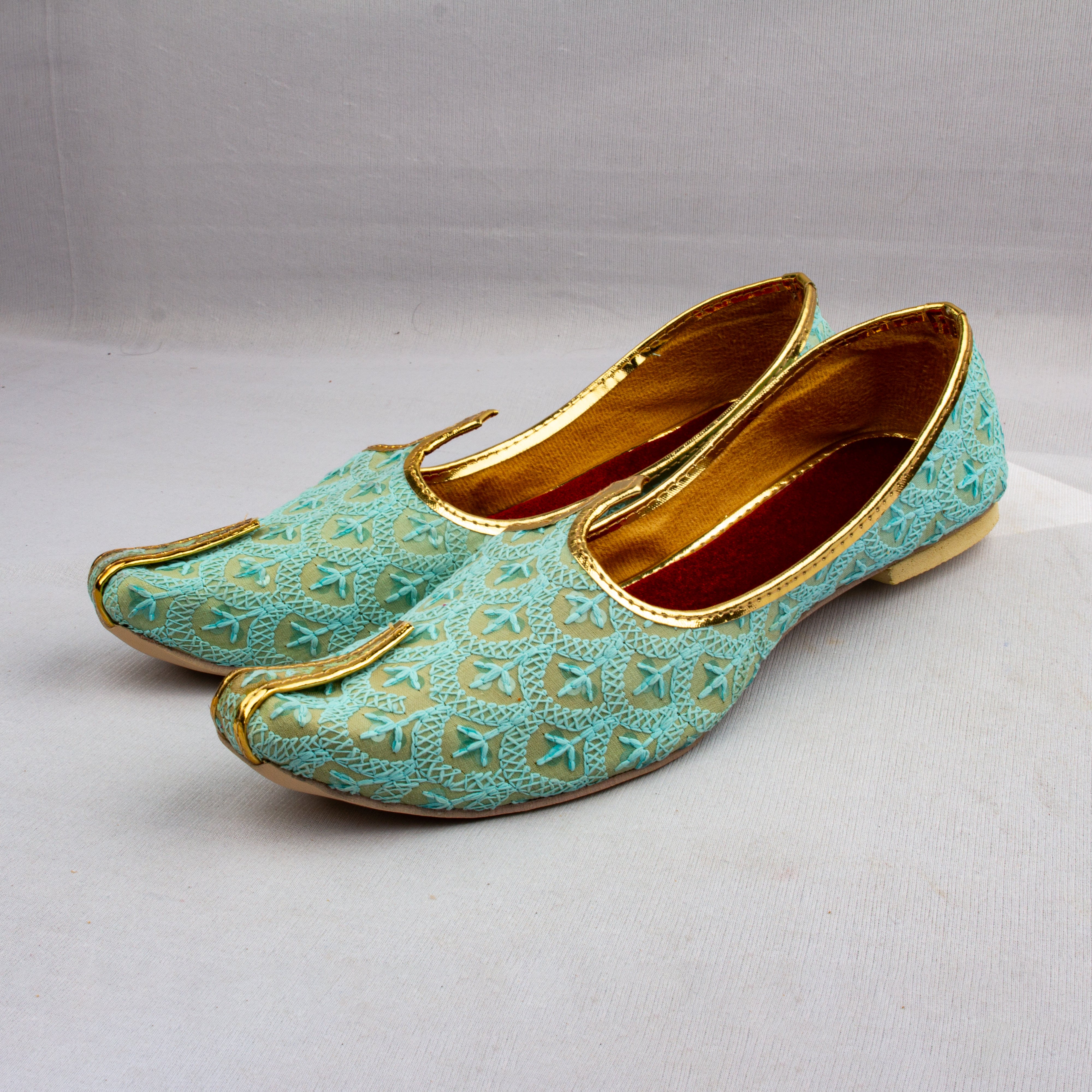 Firozi Handcrafted Pointed Mojari
