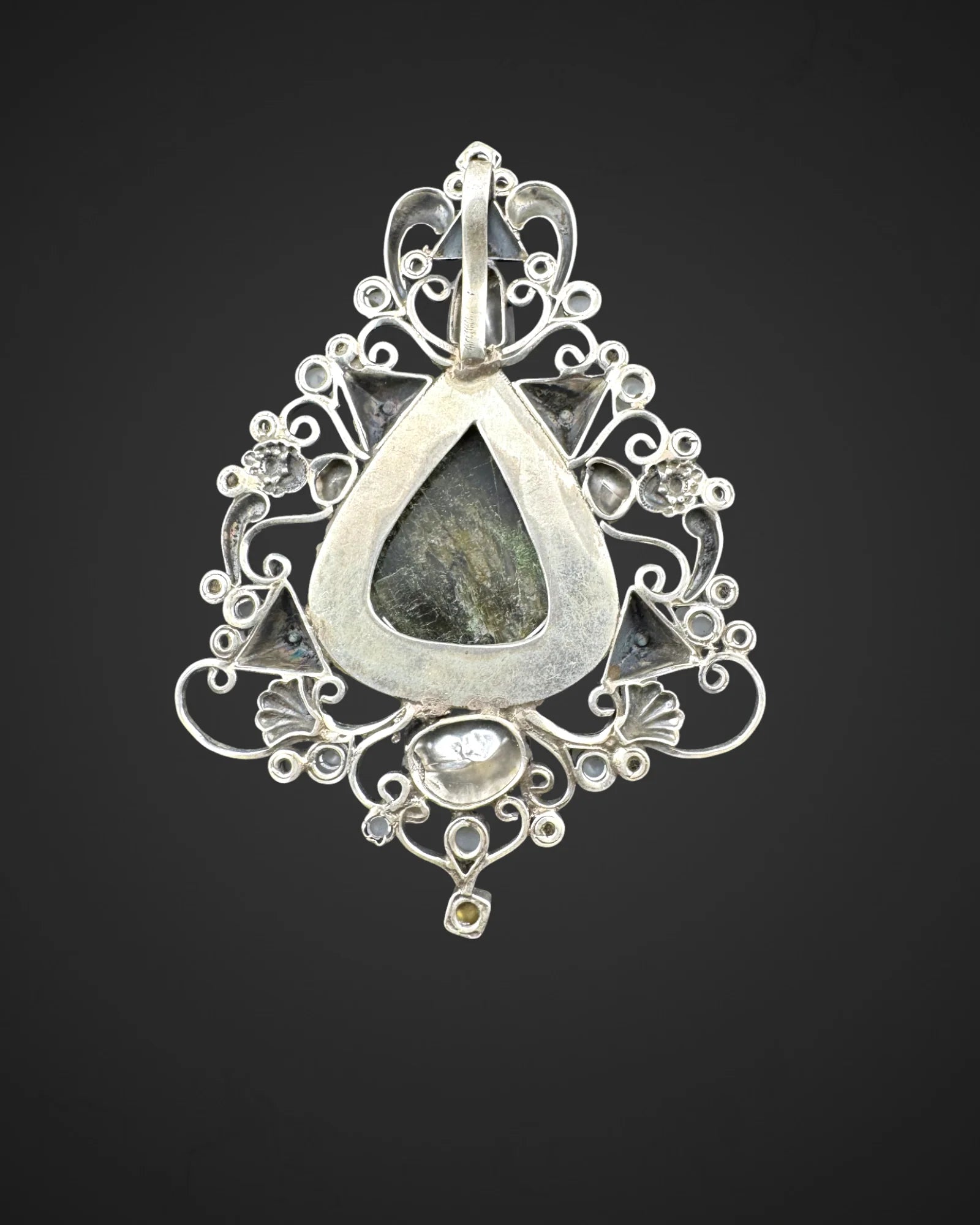 Jade Legacy Pendant Chain