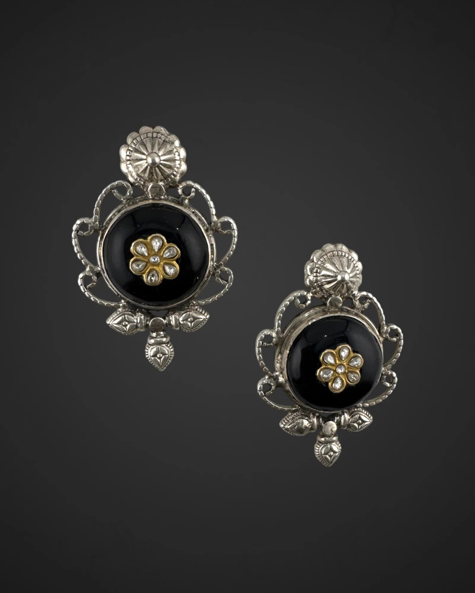 Rich Contrast Studs