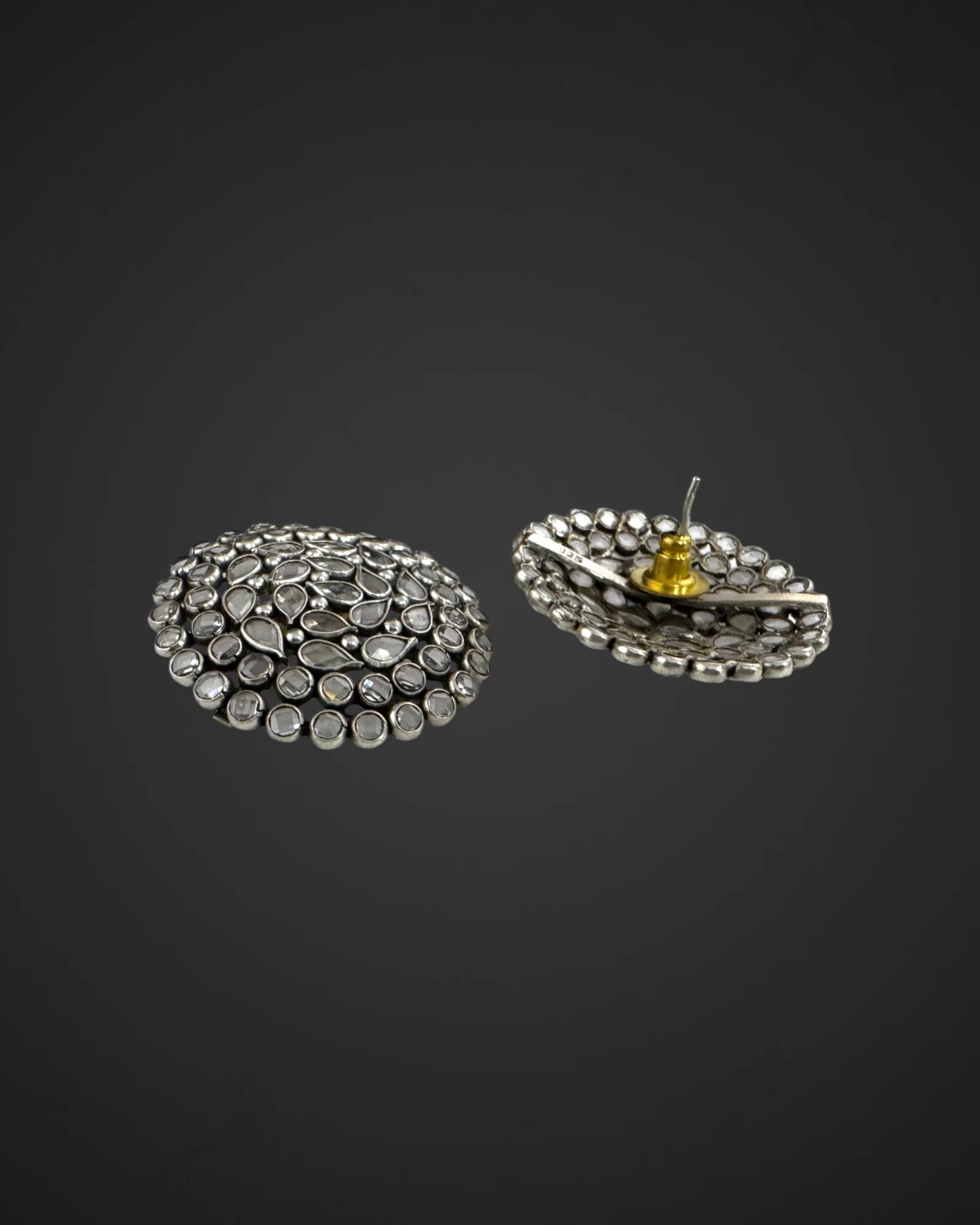 Sculpted Light Studs