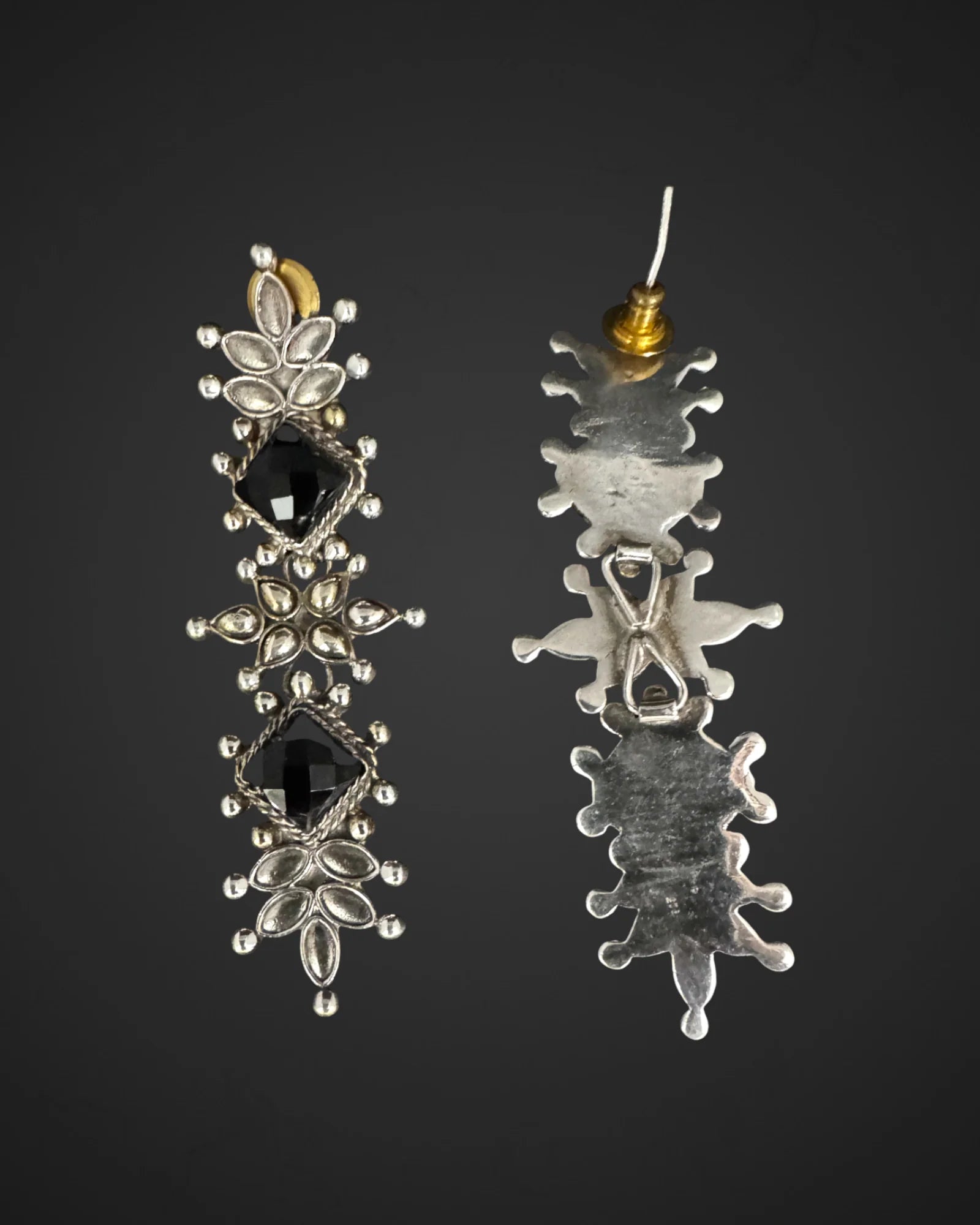 Sliver Onyx Danglers