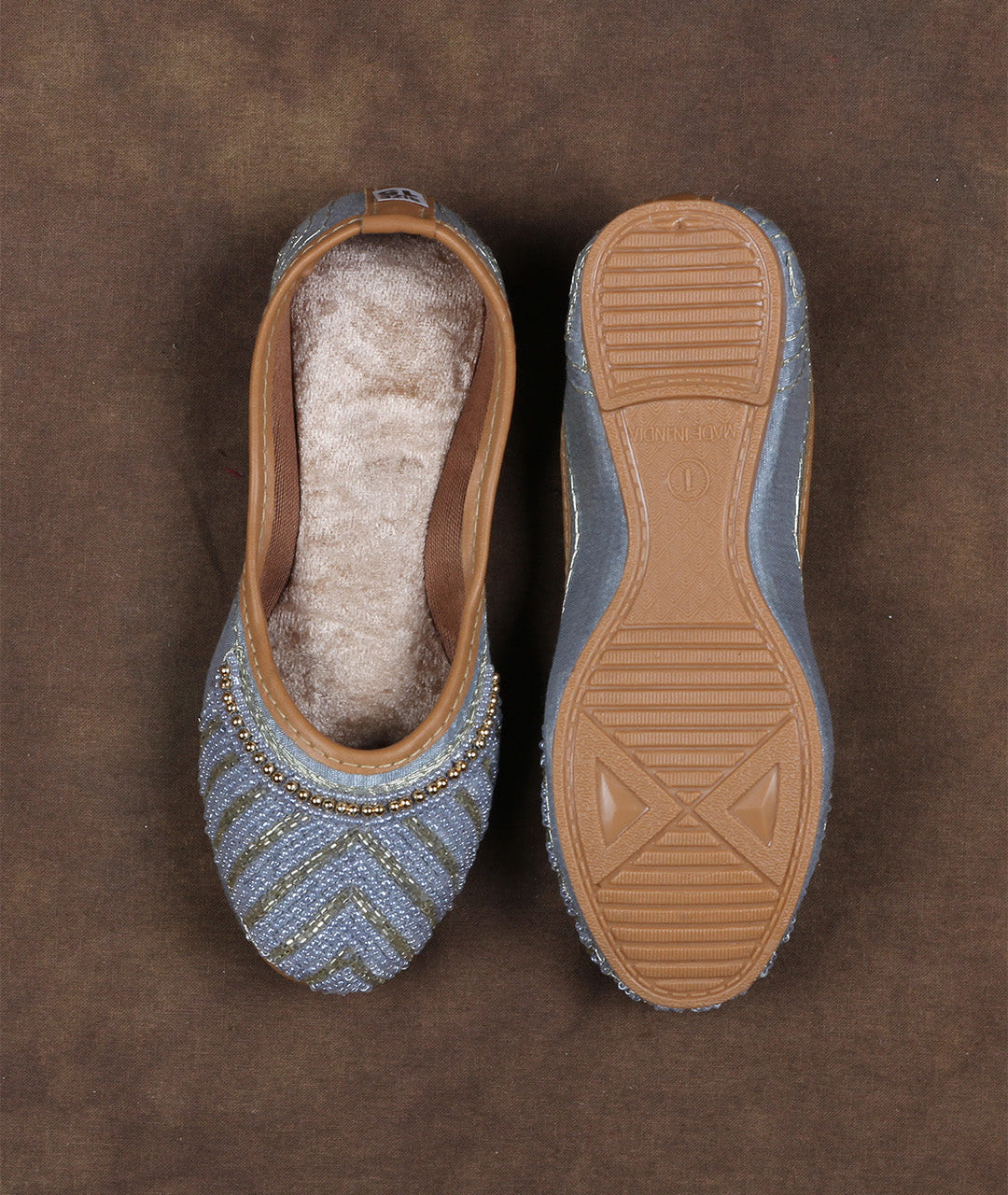 Padded Fabric Sky Blue Ethnic Jutti