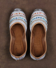White Comfortable Stylish Ethnic Jutti