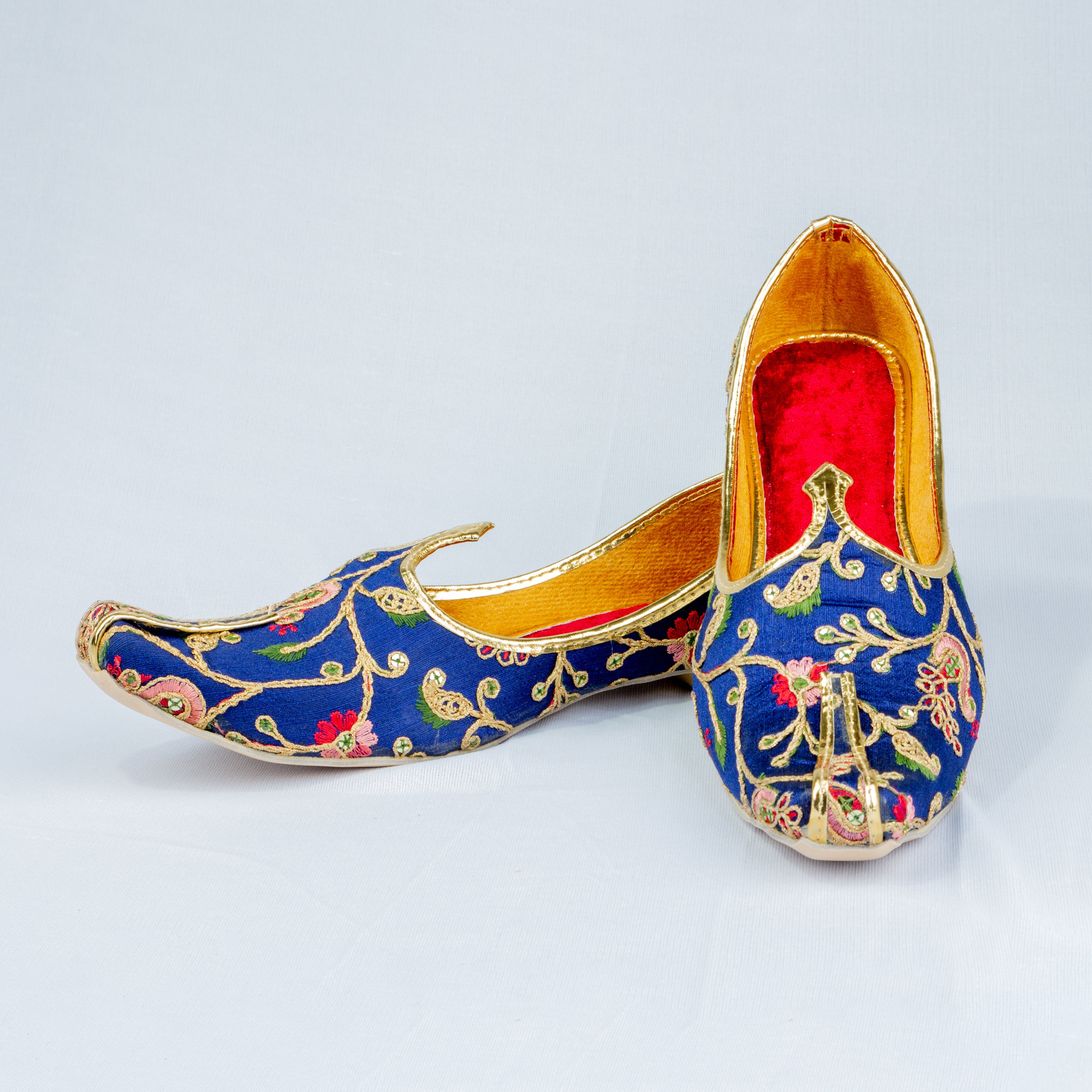 Two Tone Royal Blue Ethnic Mojari