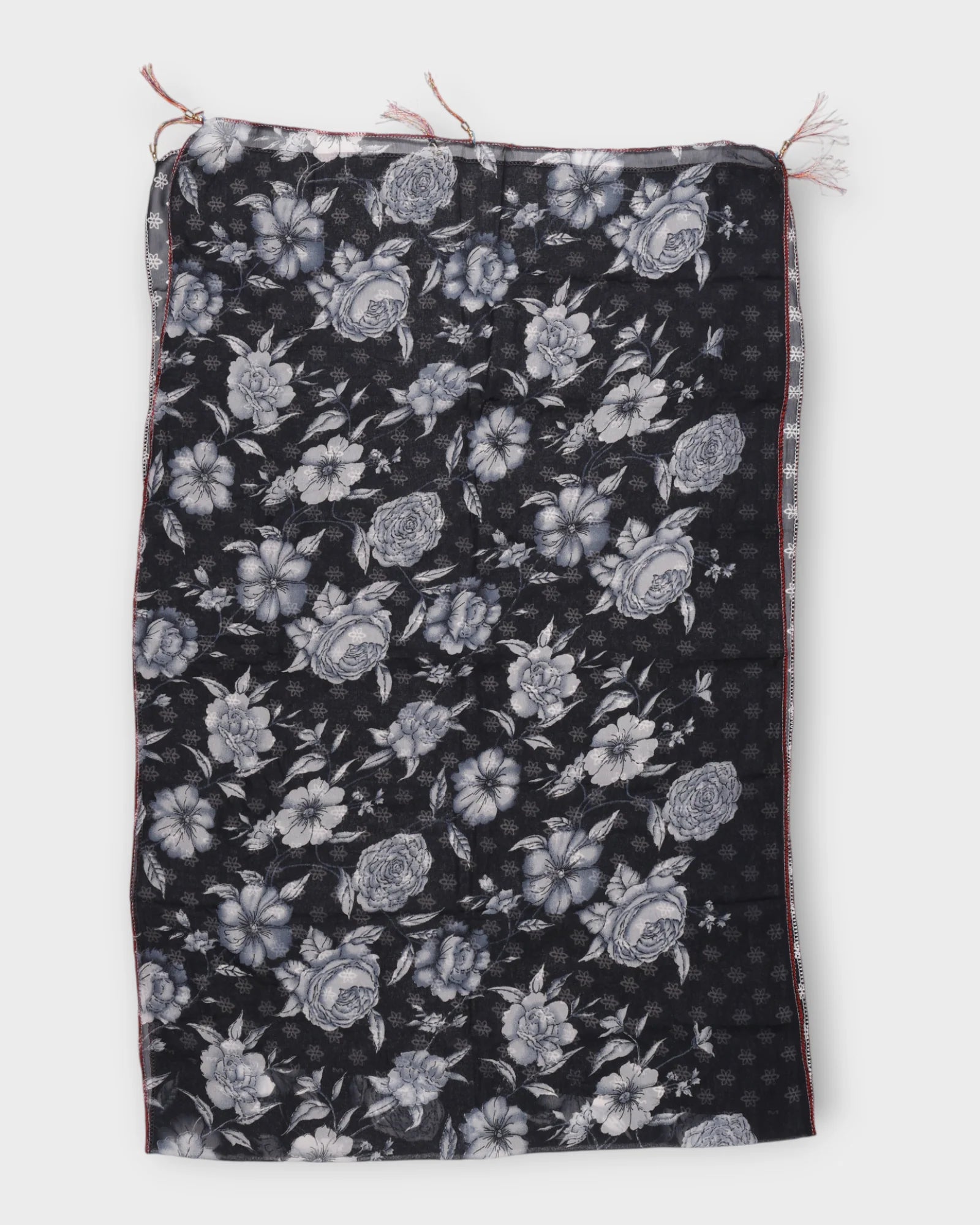 Sleek Scarf with Flowers