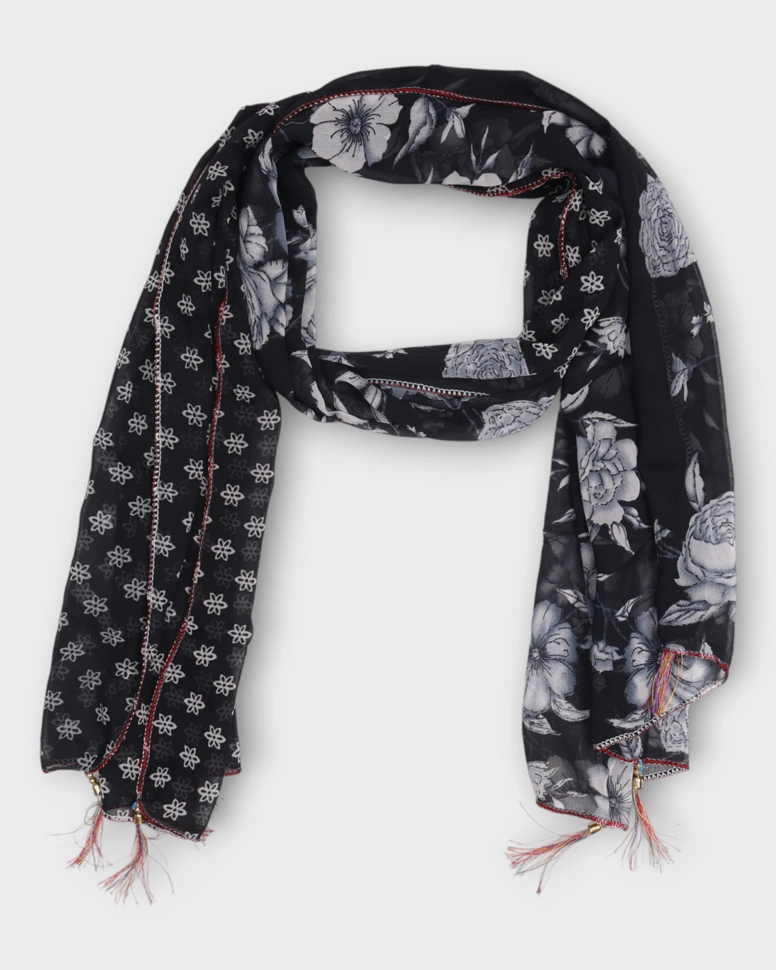 Sleek Scarf with Flowers