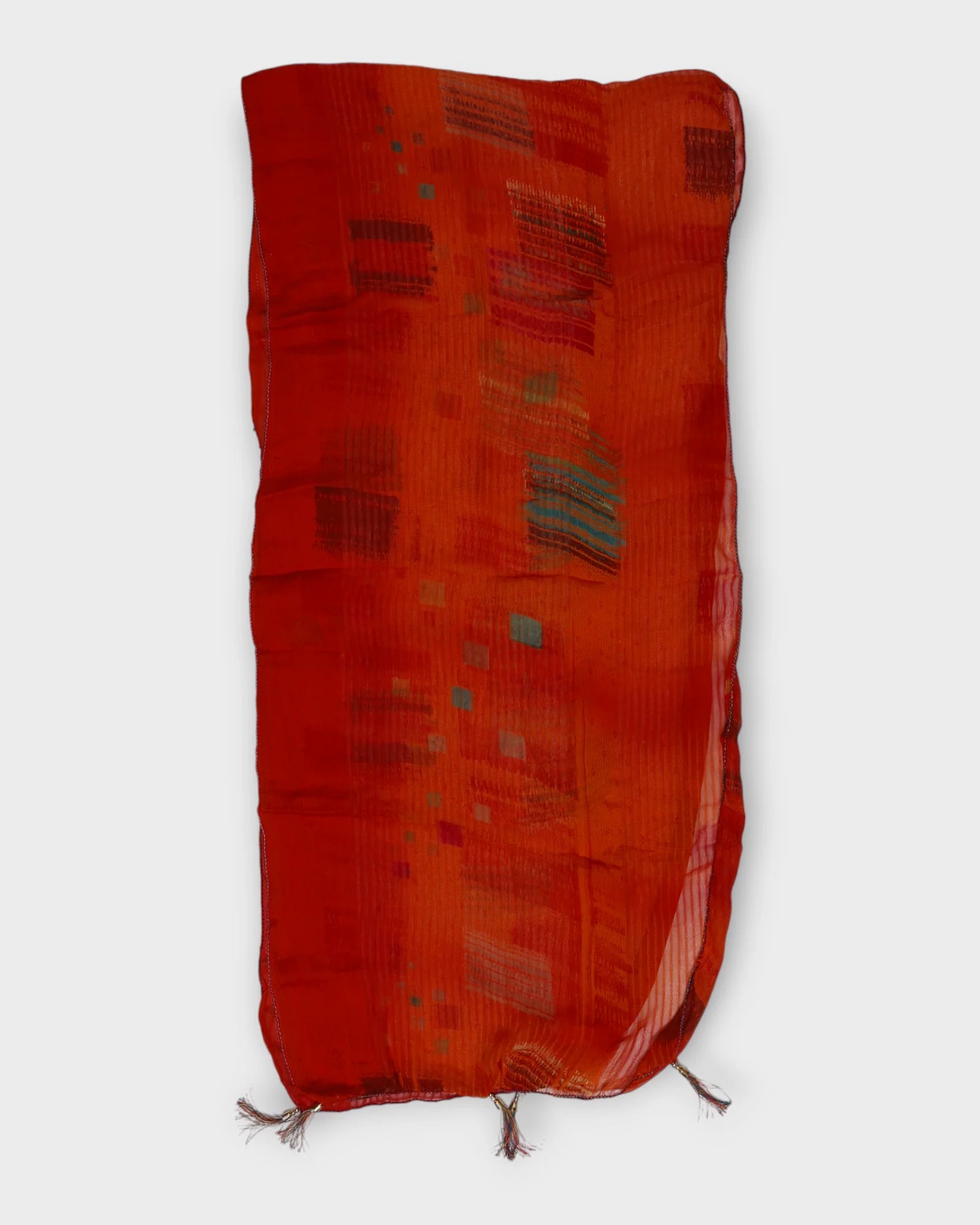 Stylish Scarf with Patterned Stripes