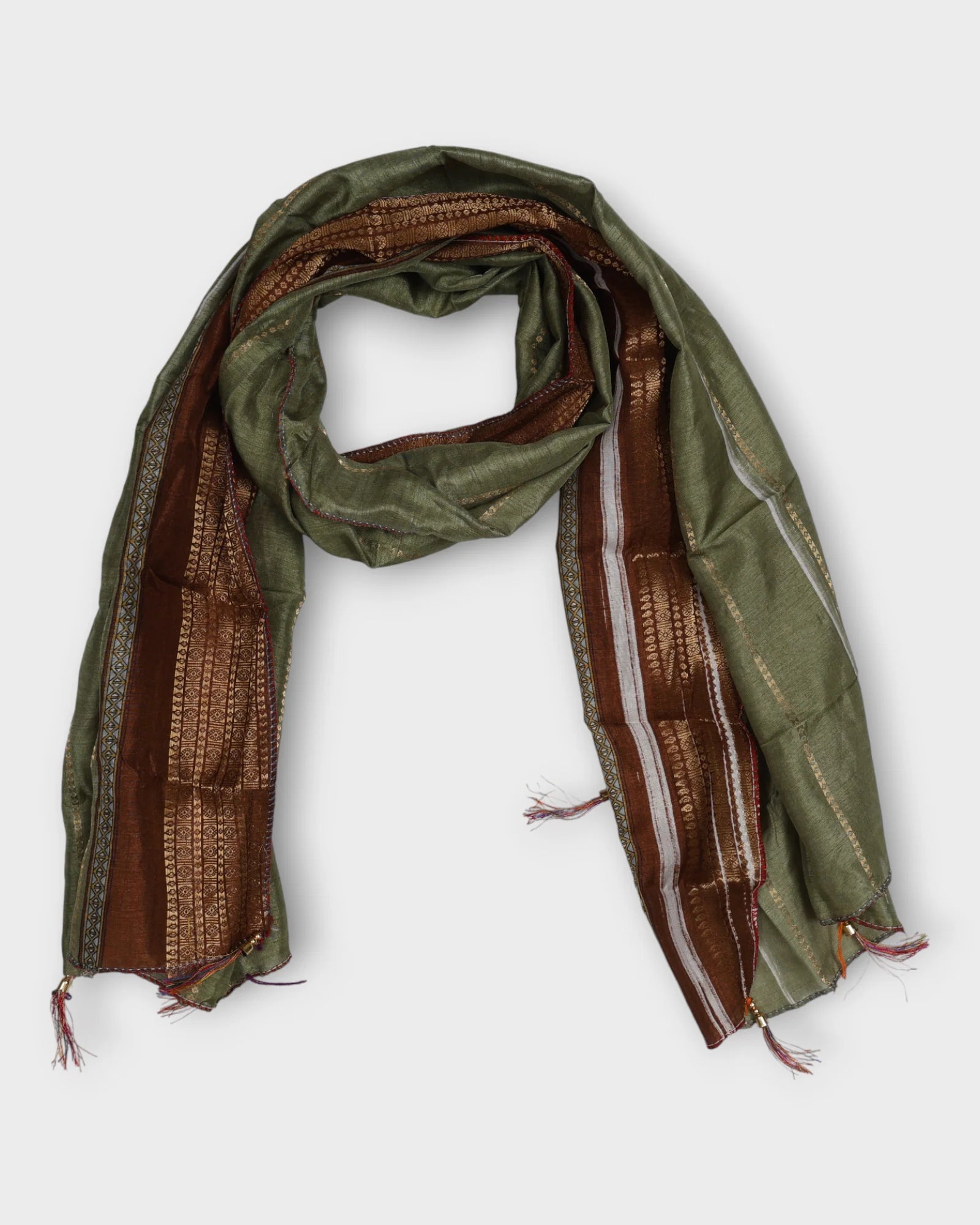 Traditional Zari Loop Scarf