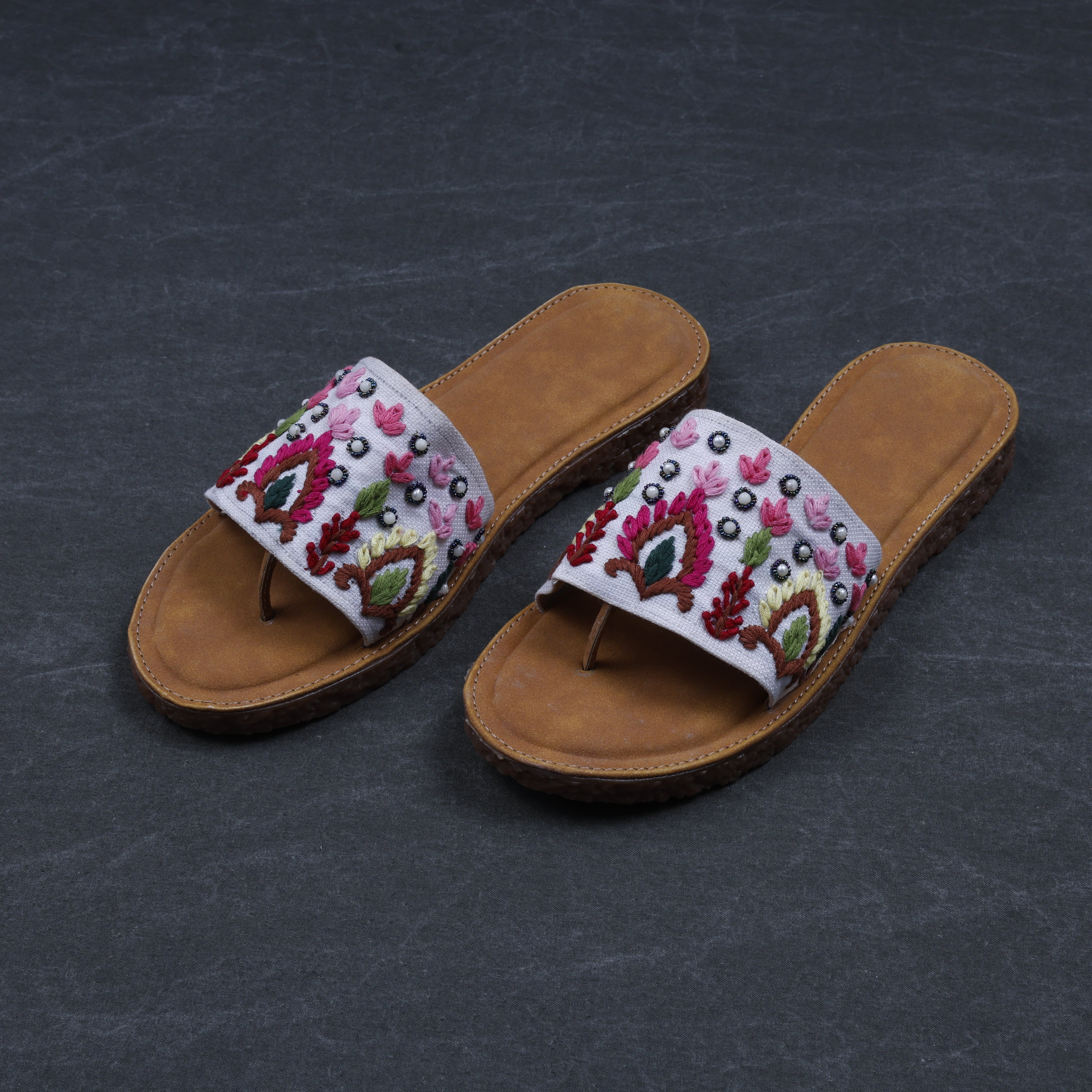 White Handcrafted Comfortable Ethnic Flats