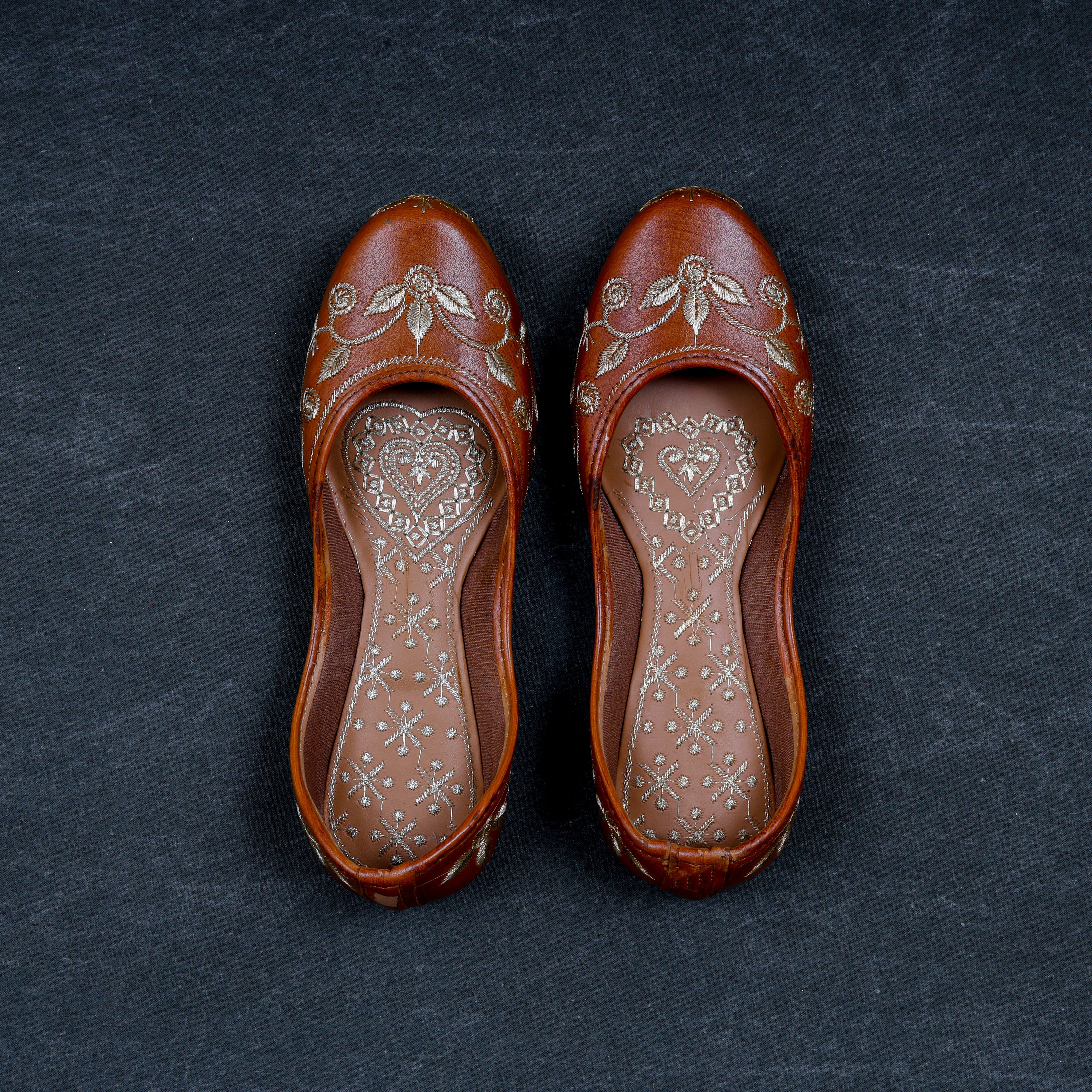 Handcrafted Tan Almond Shape Ethnic Jutti