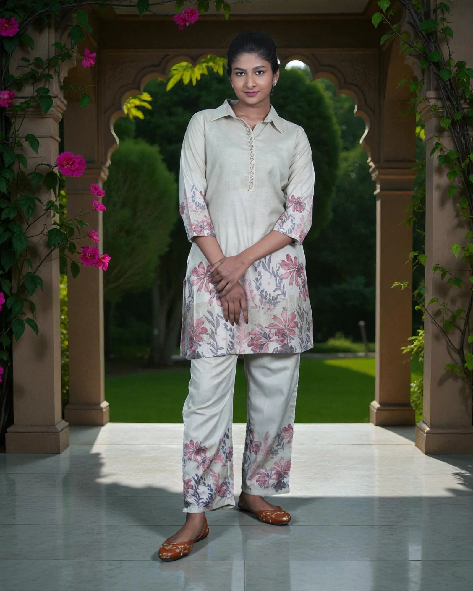 Floral Cotton Ankle Pants With Elegant Embroidery