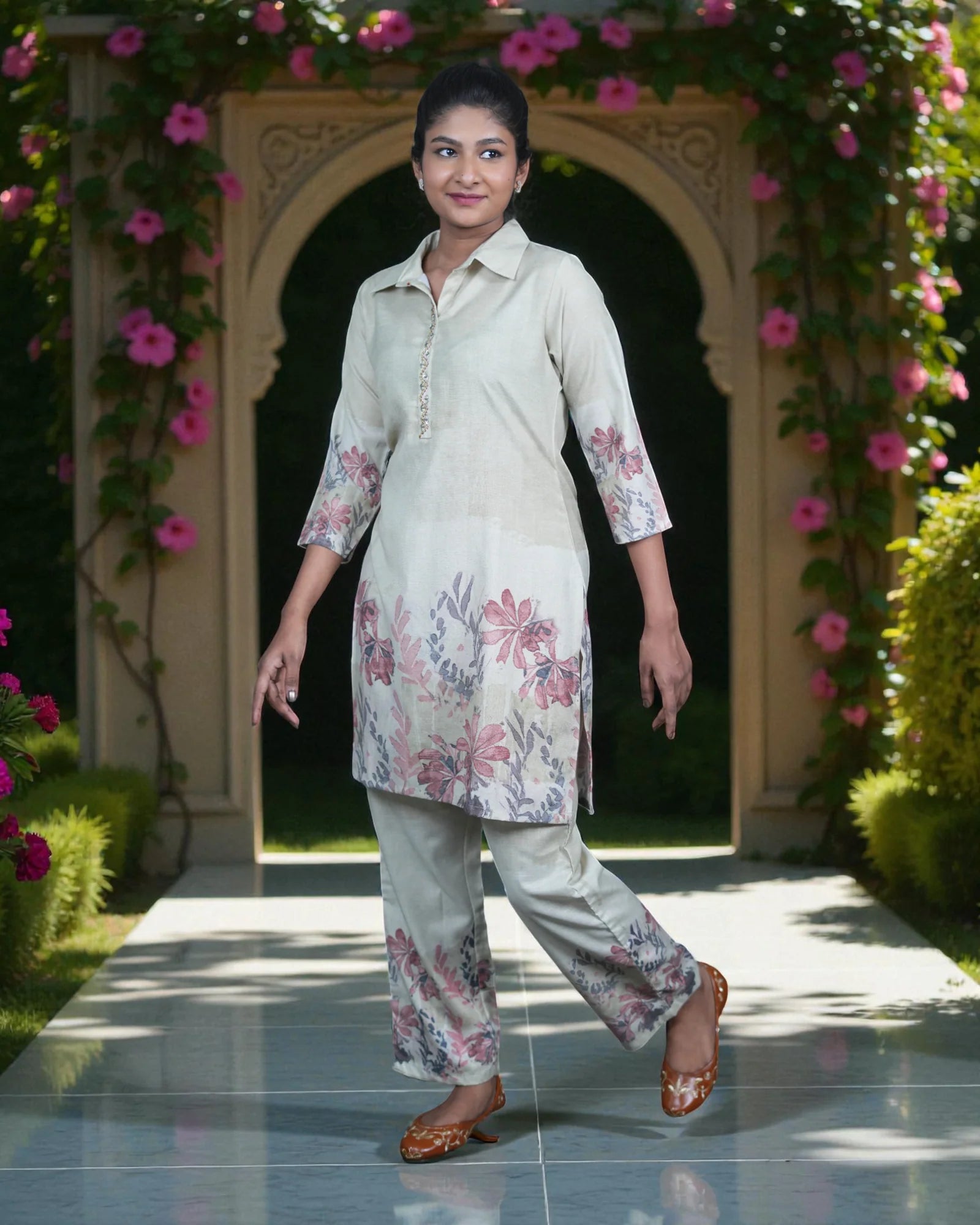 Floral Cotton Ankle Pants With Elegant Embroidery