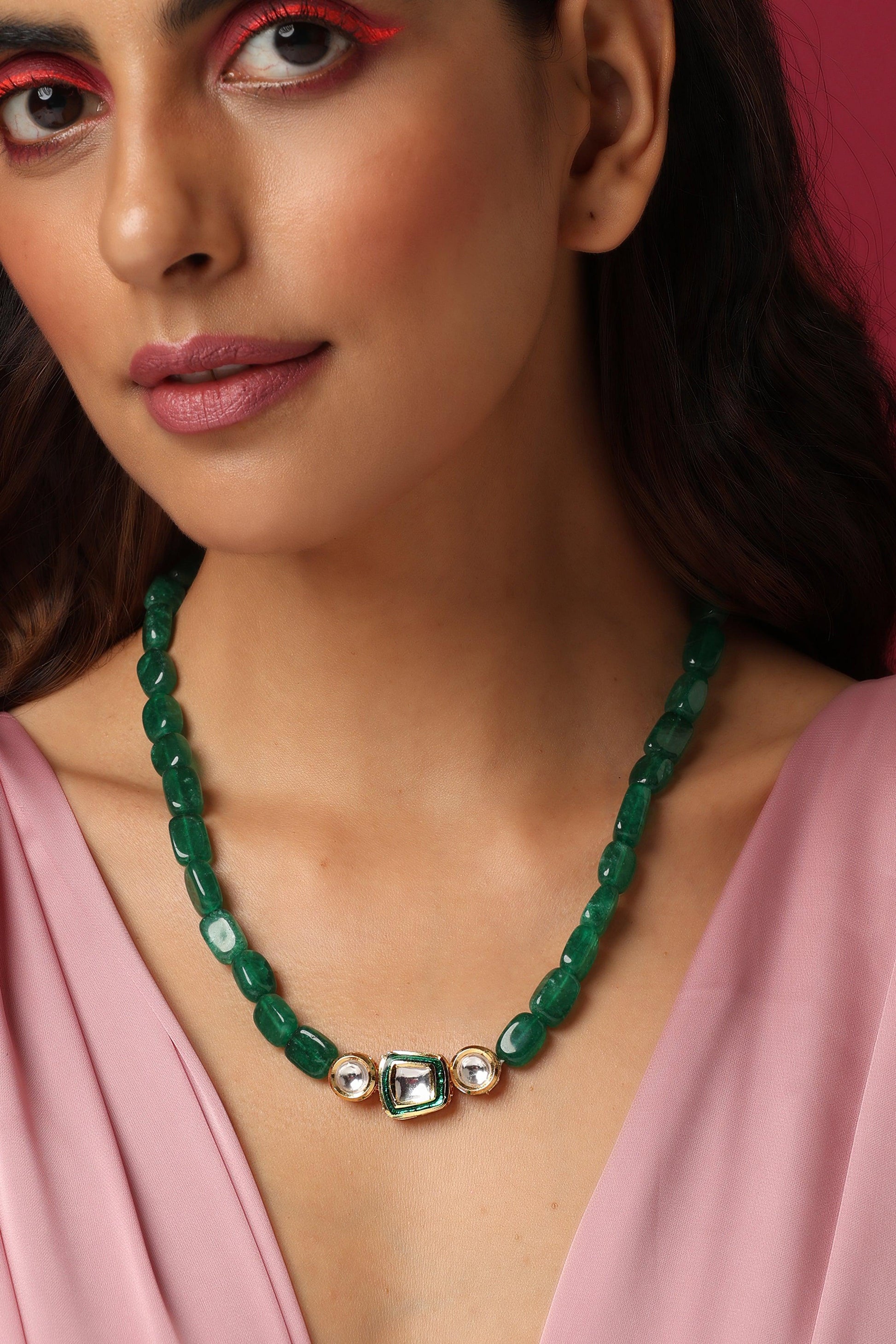 Enchanted Emerald Kundan Necklace - Dyulokha