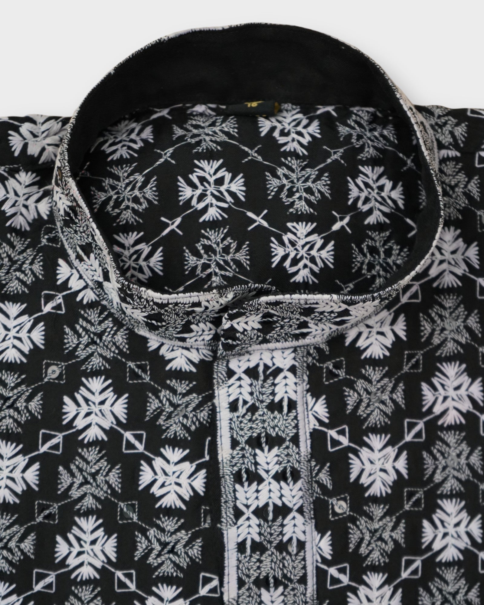 Cotton Blend Thread Embroidered Kurta Pajama