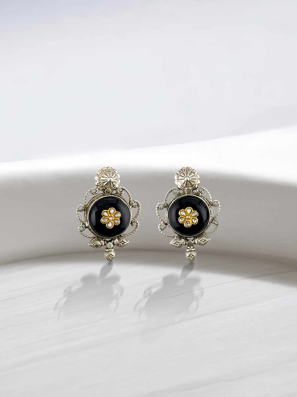 Rich Contrast Studs