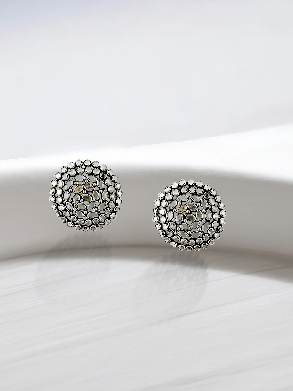 Sculpted Light Studs