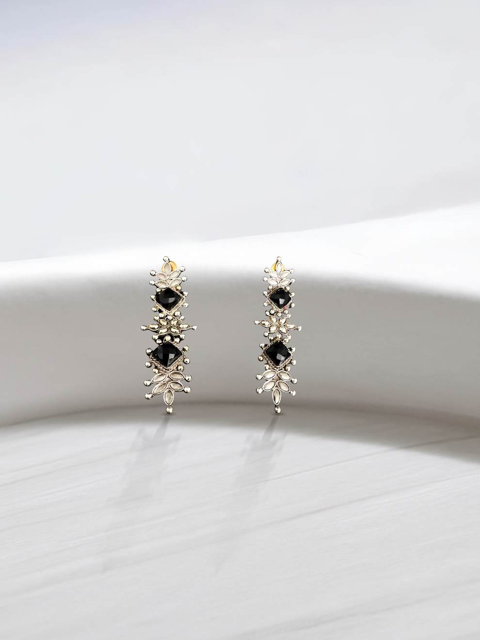 Sliver Onyx Danglers